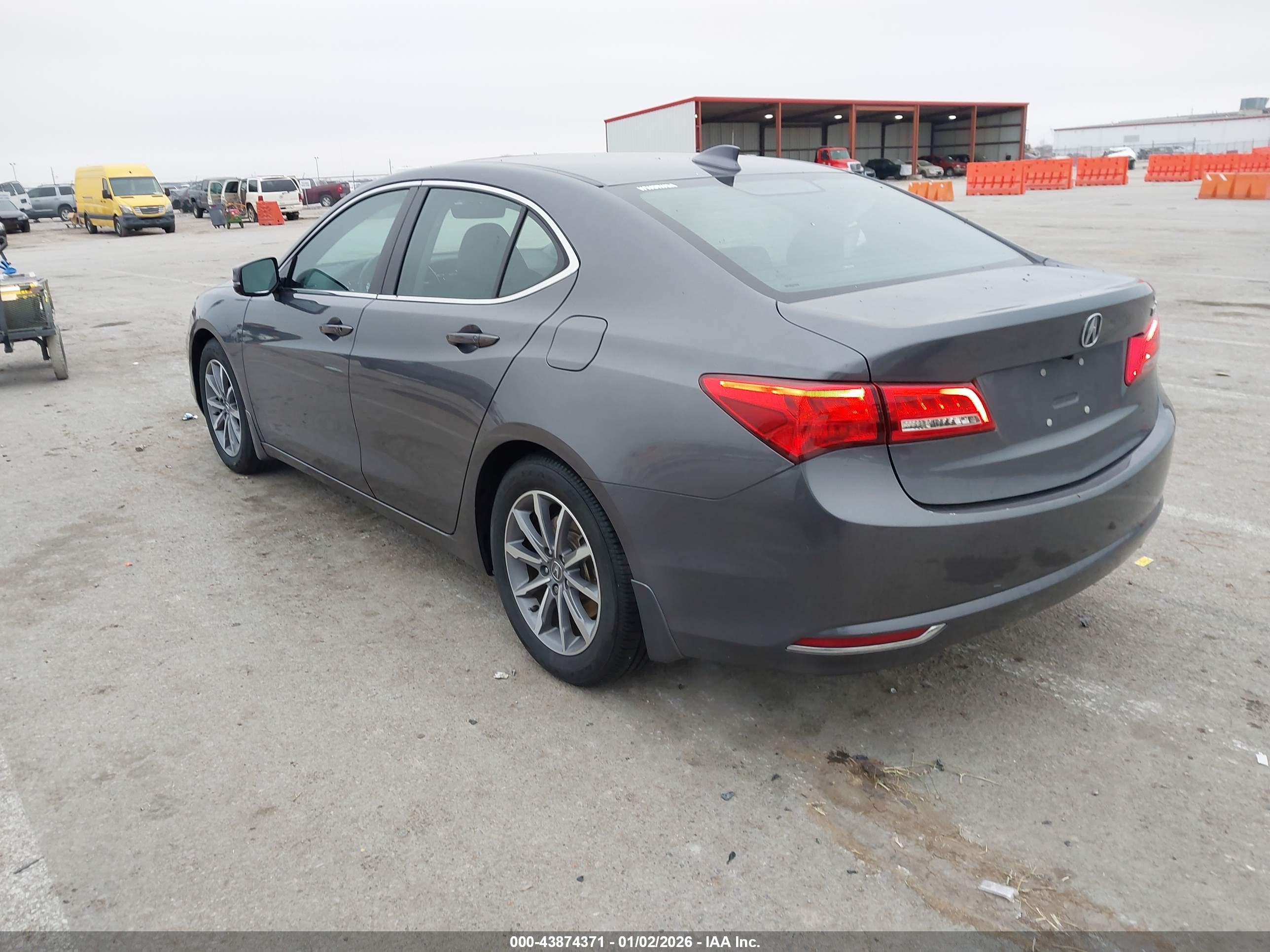 ACURA TLX image 3