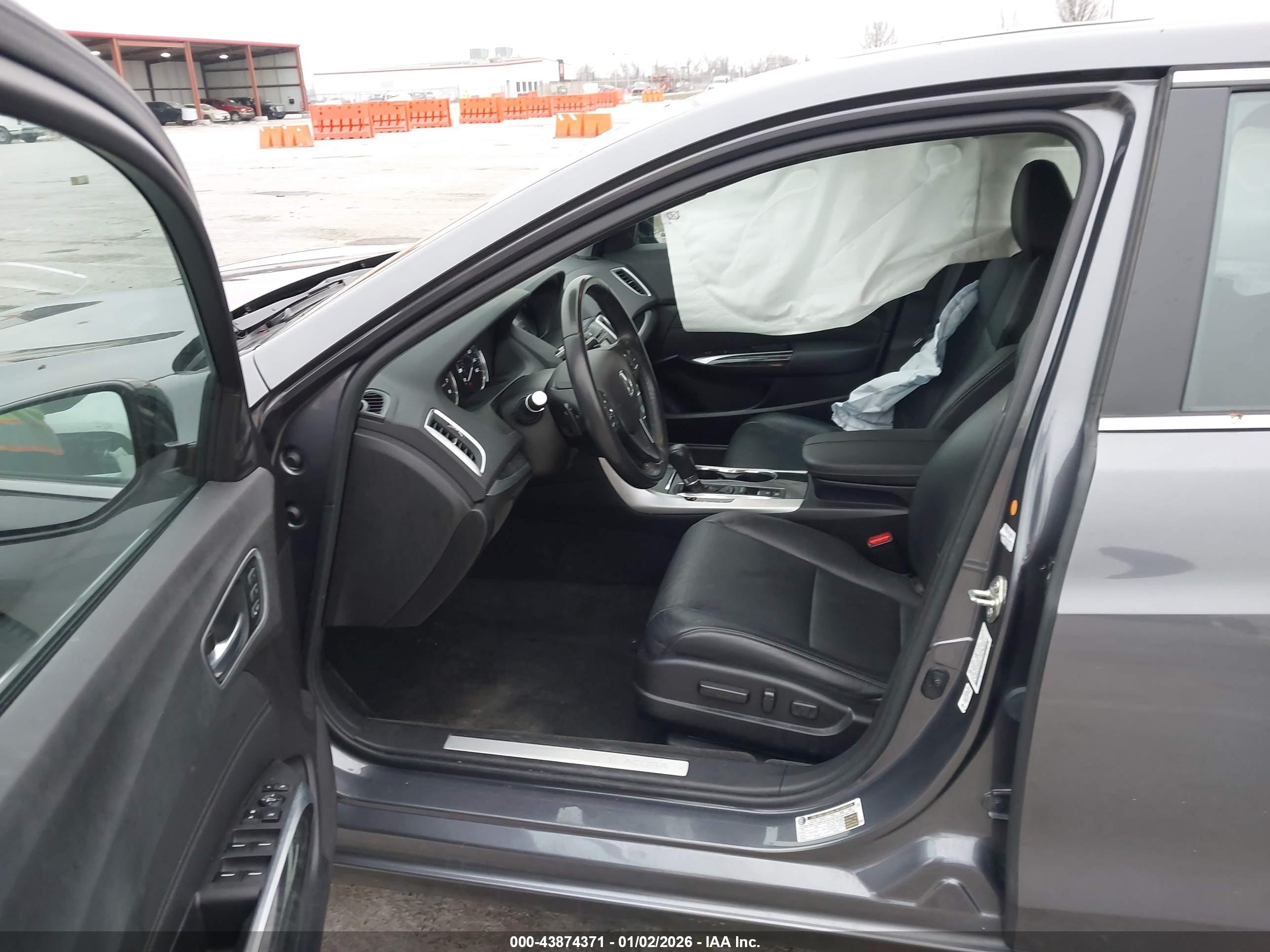 ACURA TLX image 5