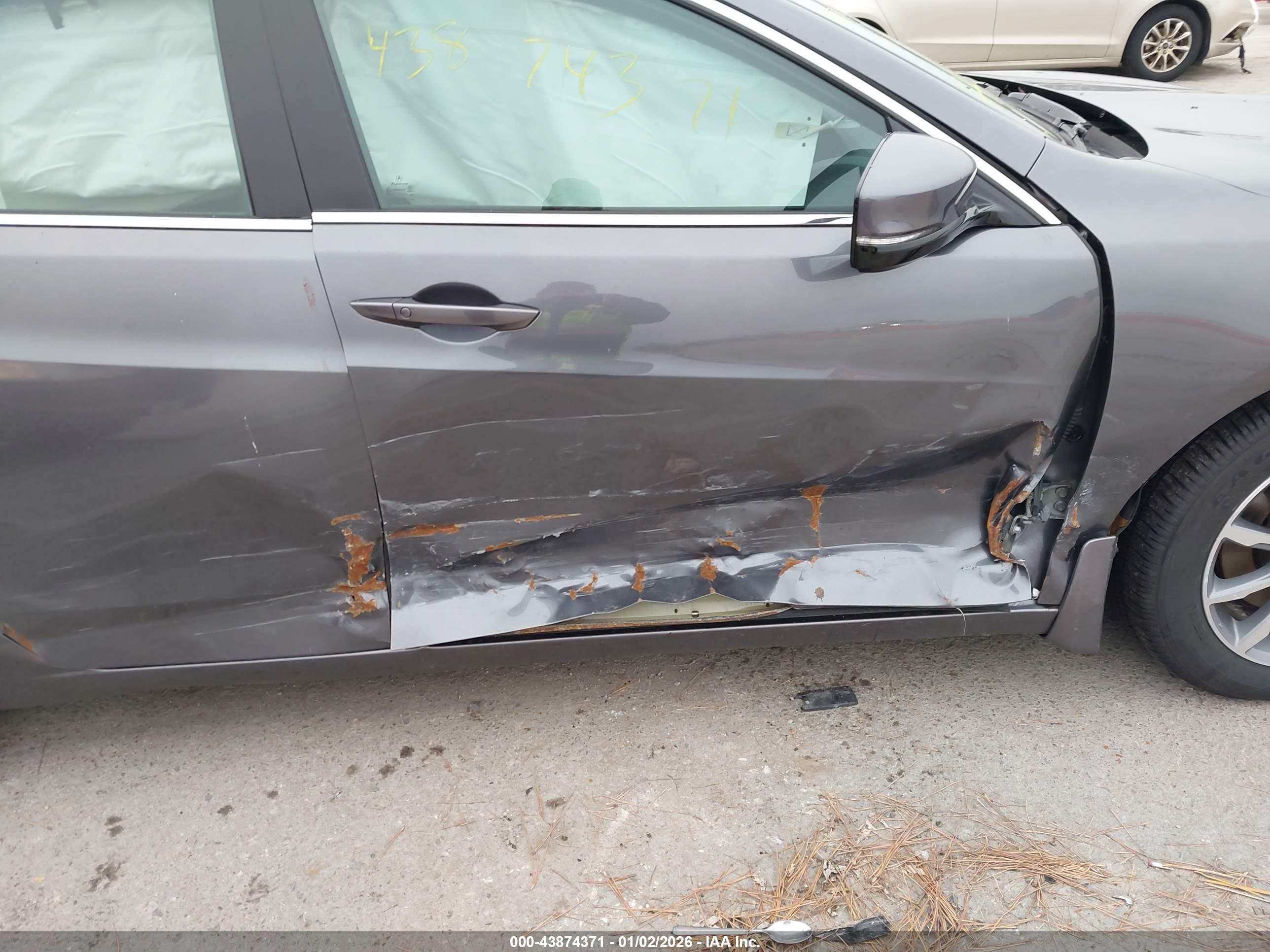 ACURA TLX image 6