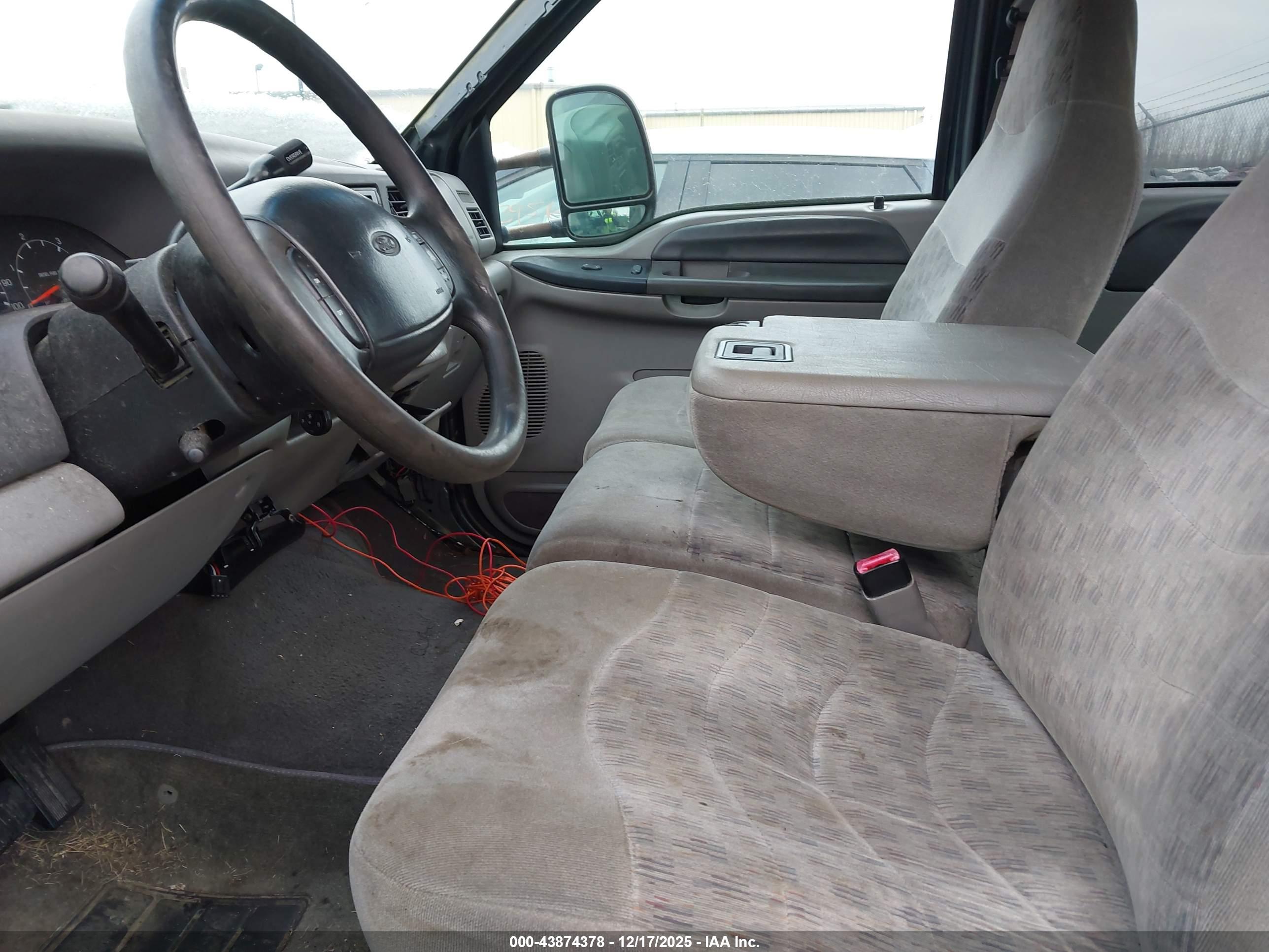 FORD F-350 image 7