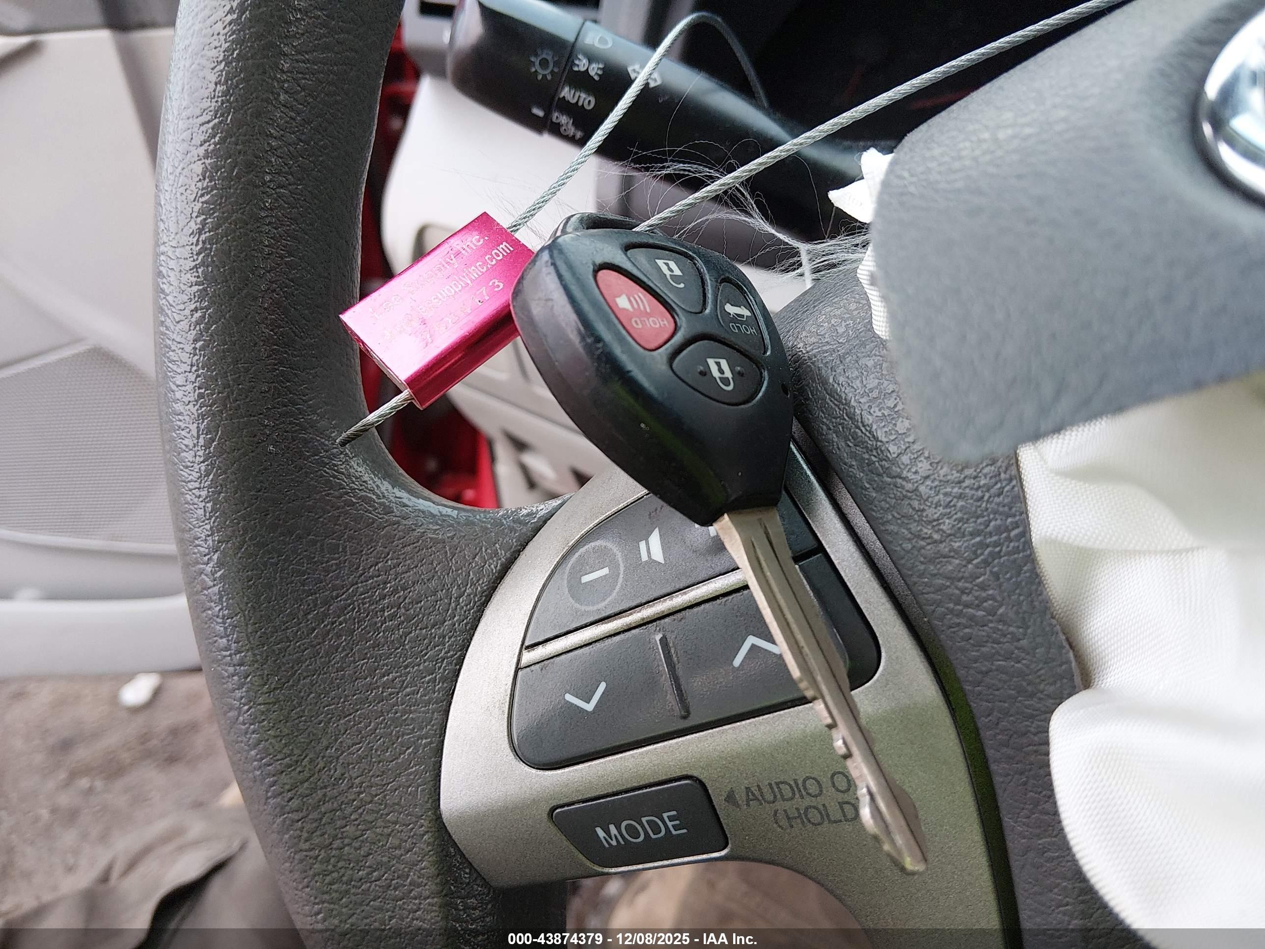 TOYOTA CAMRY image 11