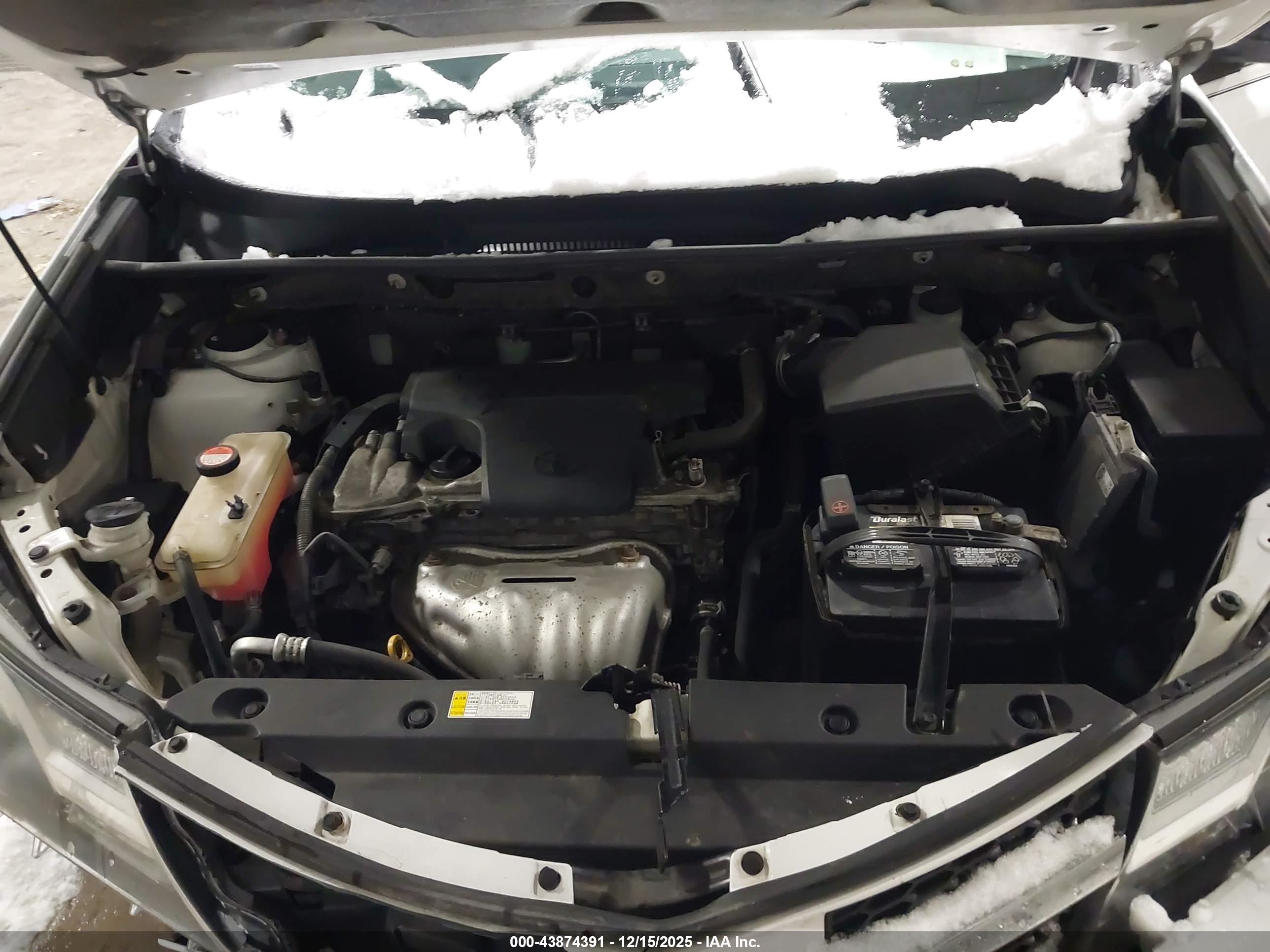 TOYOTA RAV4 image 10