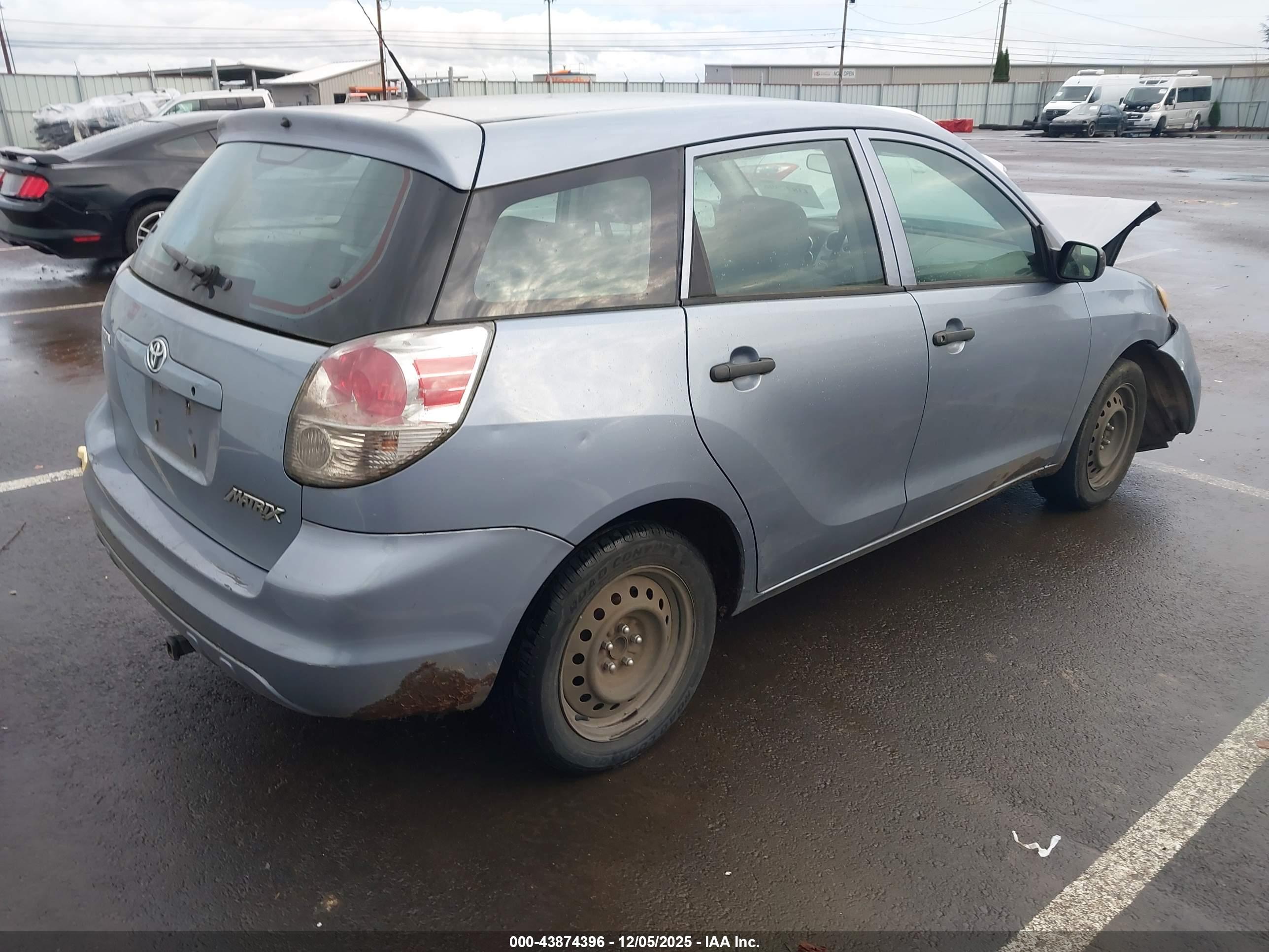 TOYOTA MATRIX image 4