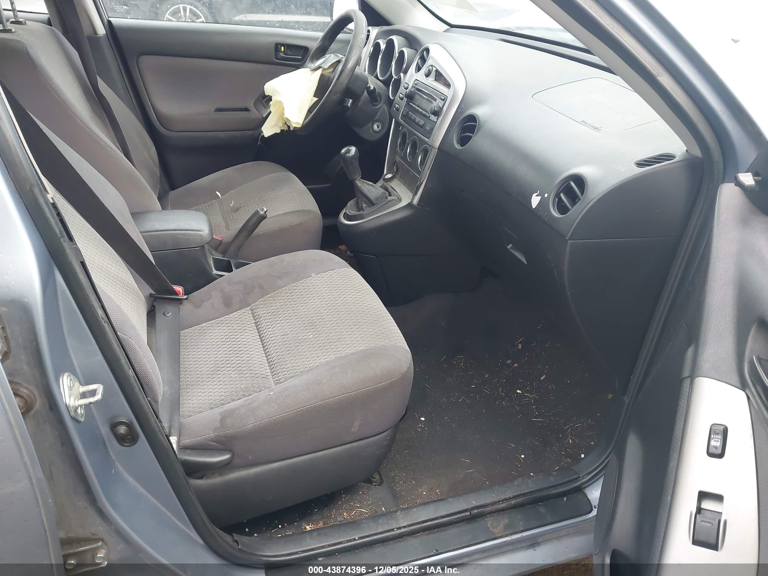 TOYOTA MATRIX image 5