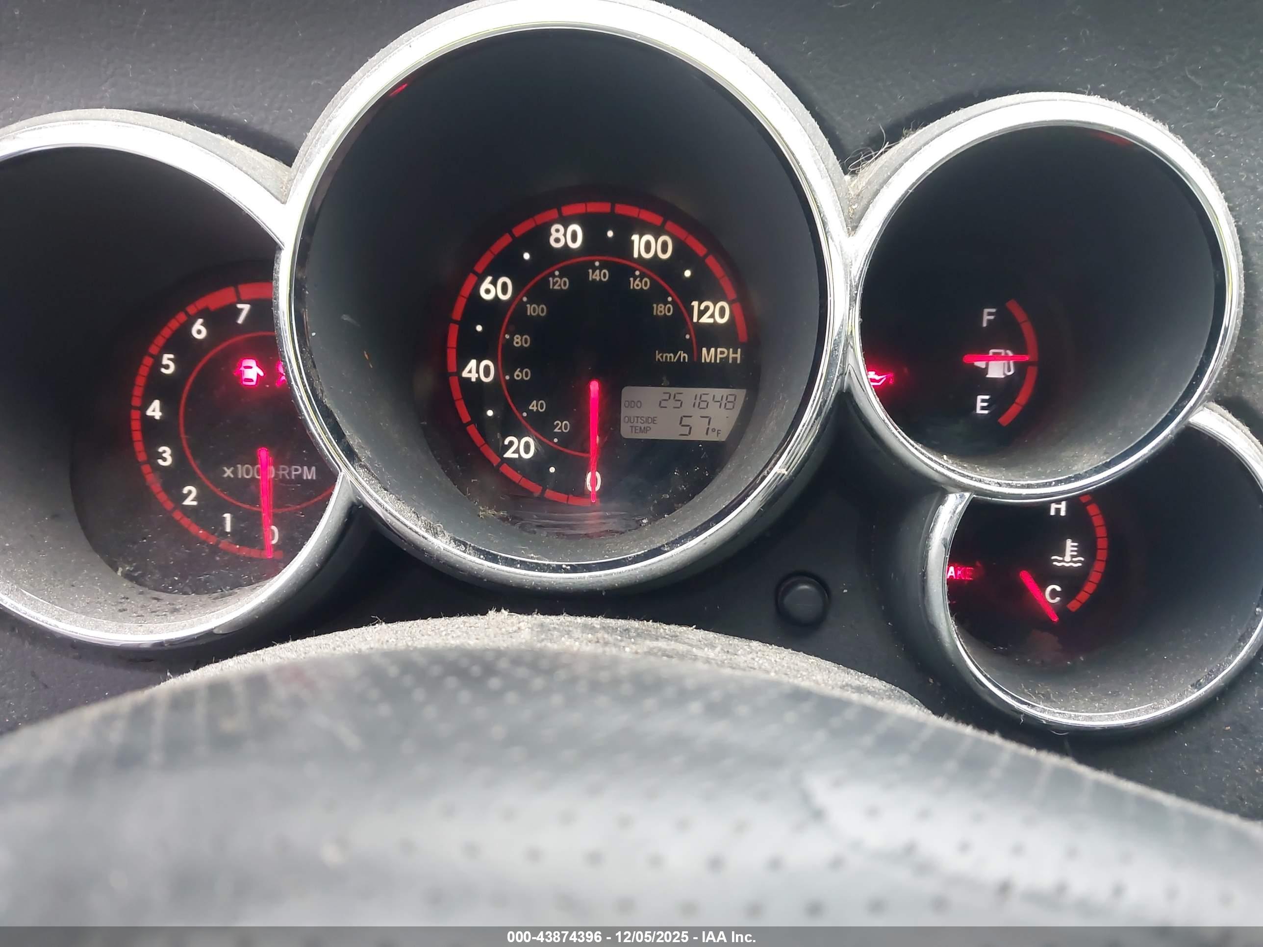 TOYOTA MATRIX image 7