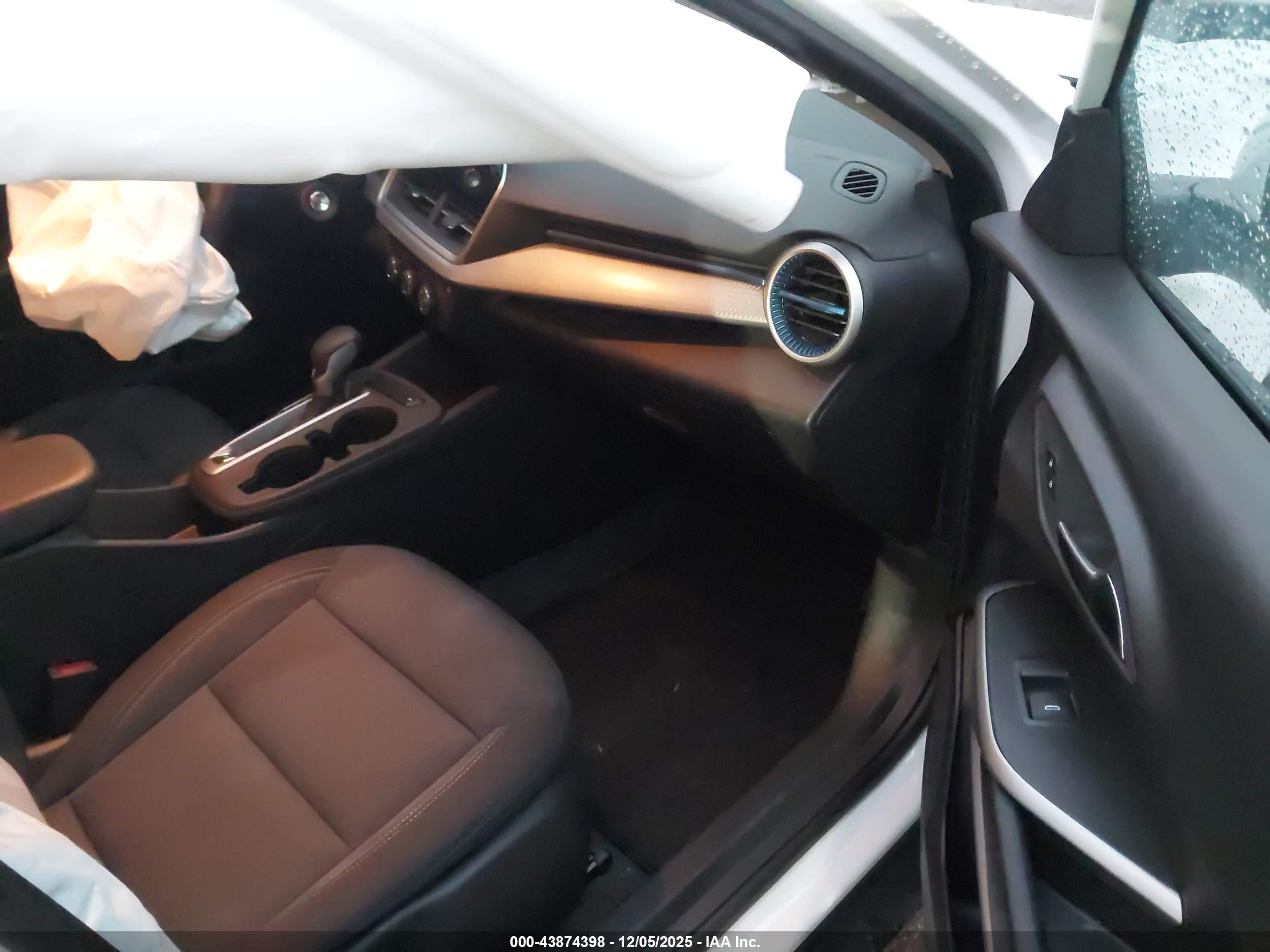CHEVROLET TRAX image 5