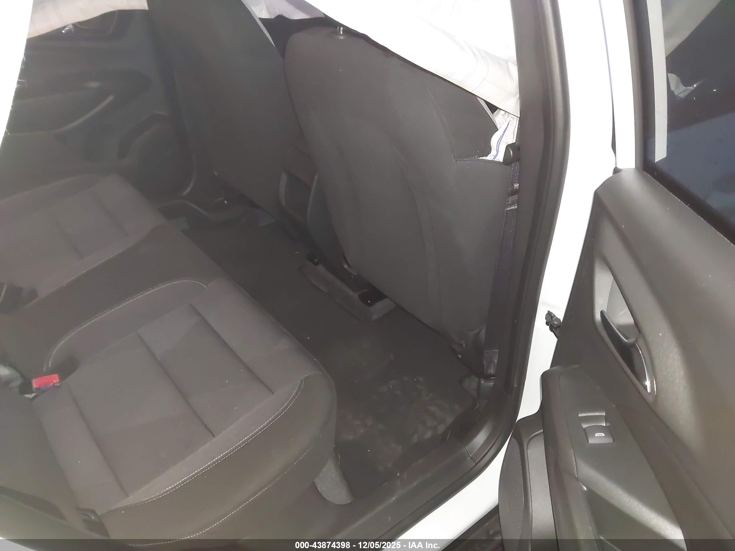 CHEVROLET TRAX image 8