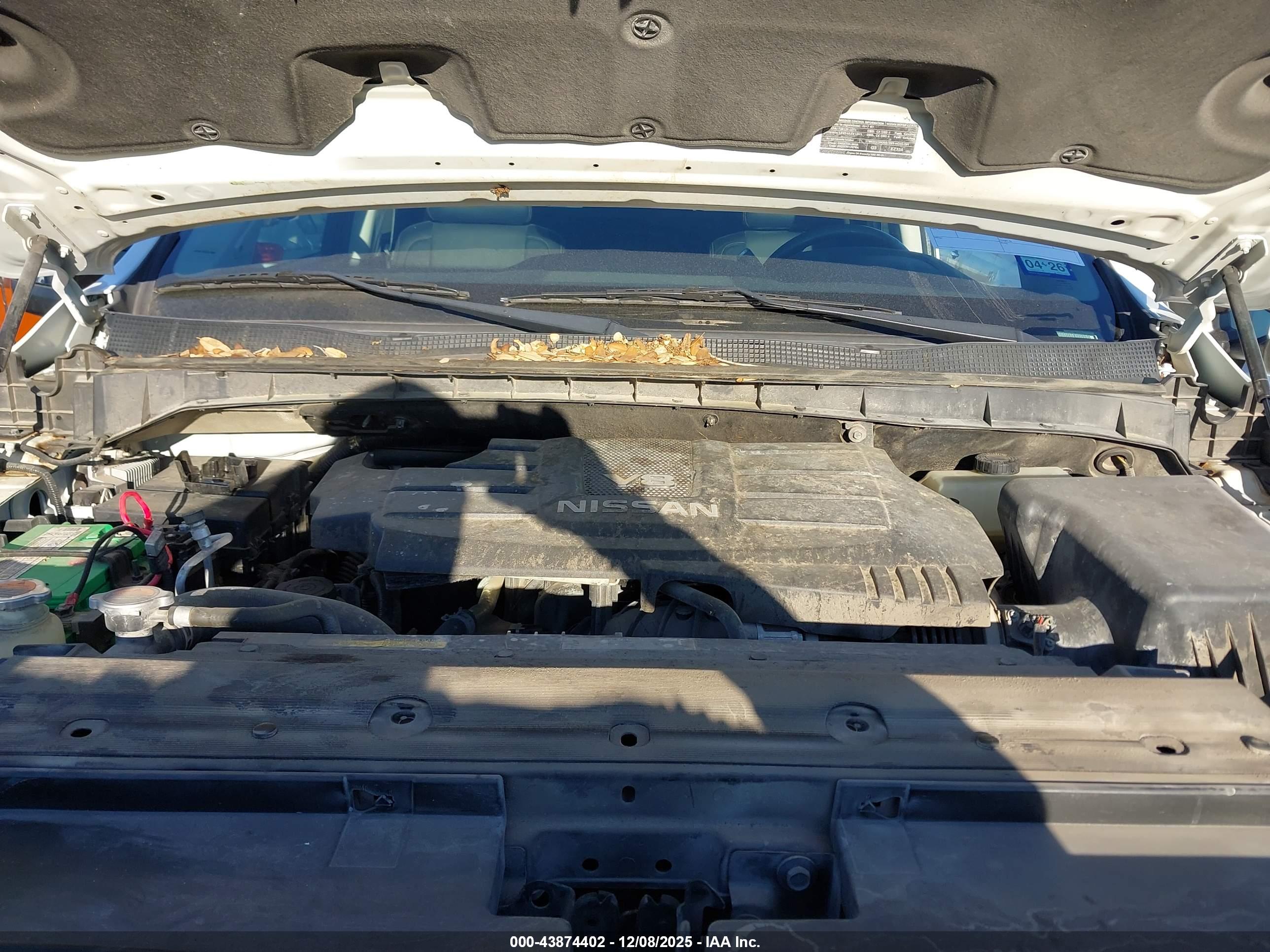 NISSAN TITAN image 10