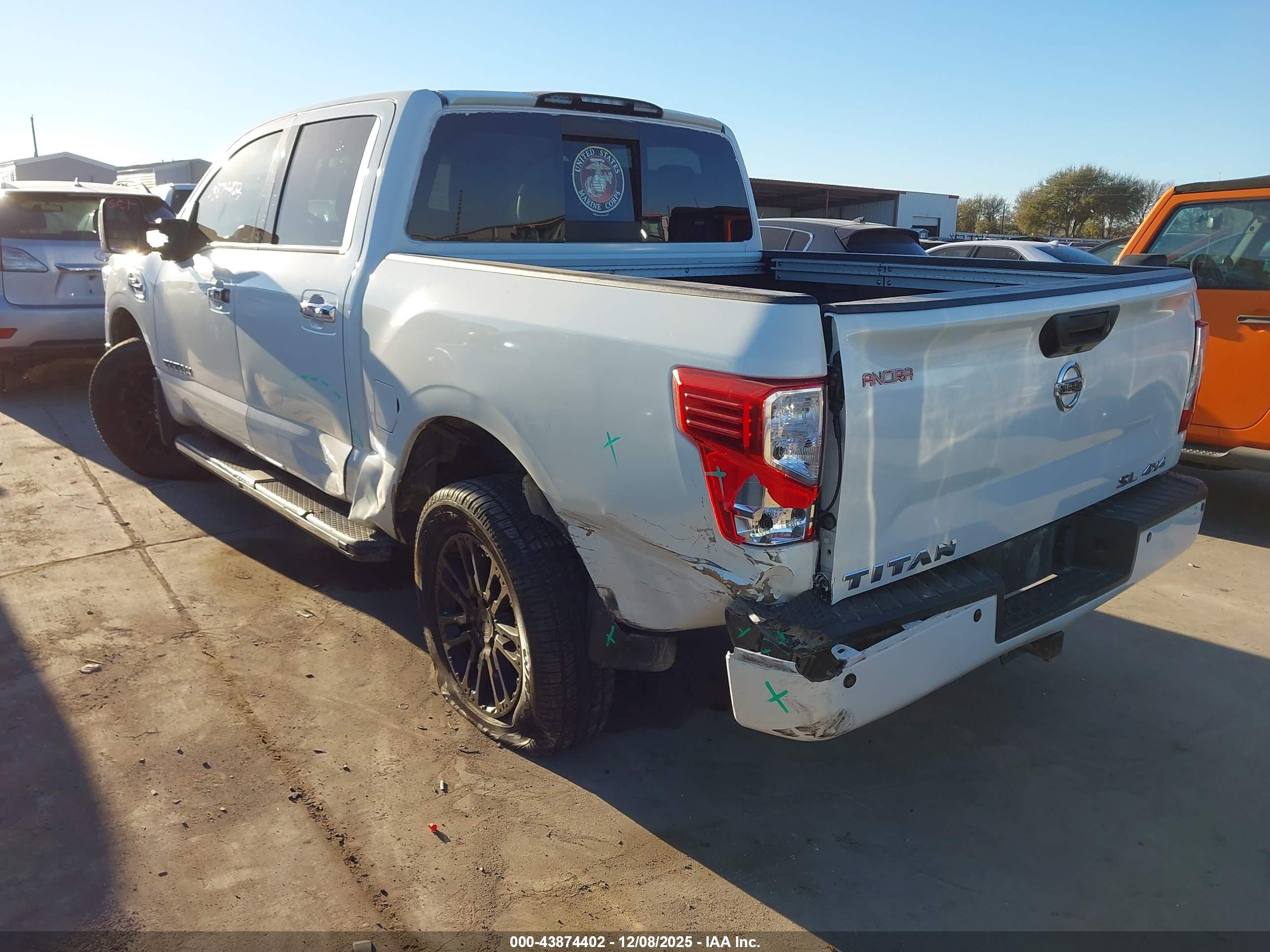 NISSAN TITAN image 3
