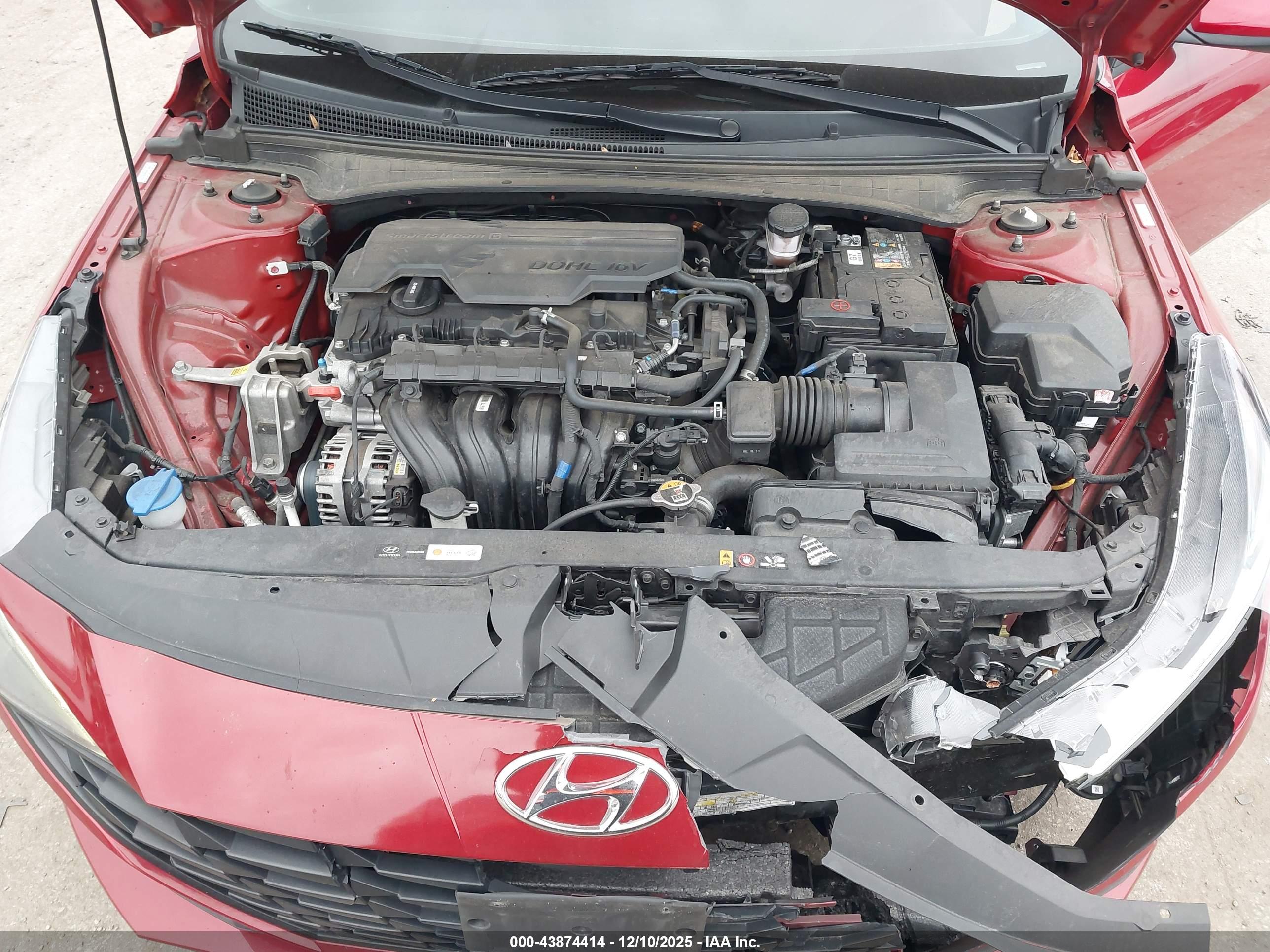HYUNDAI ELANTRA image 10