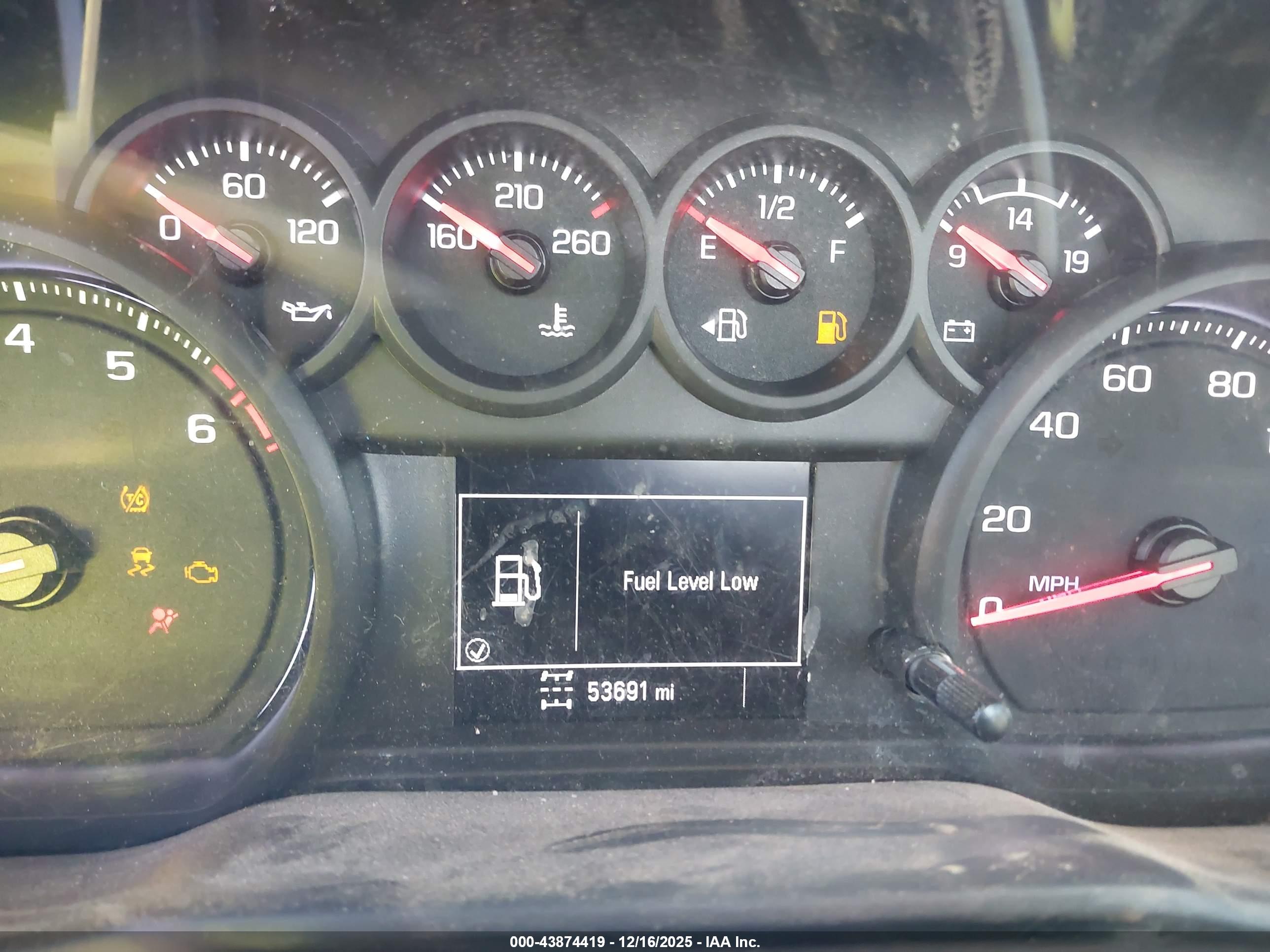CHEVROLET SILVERADO image 7