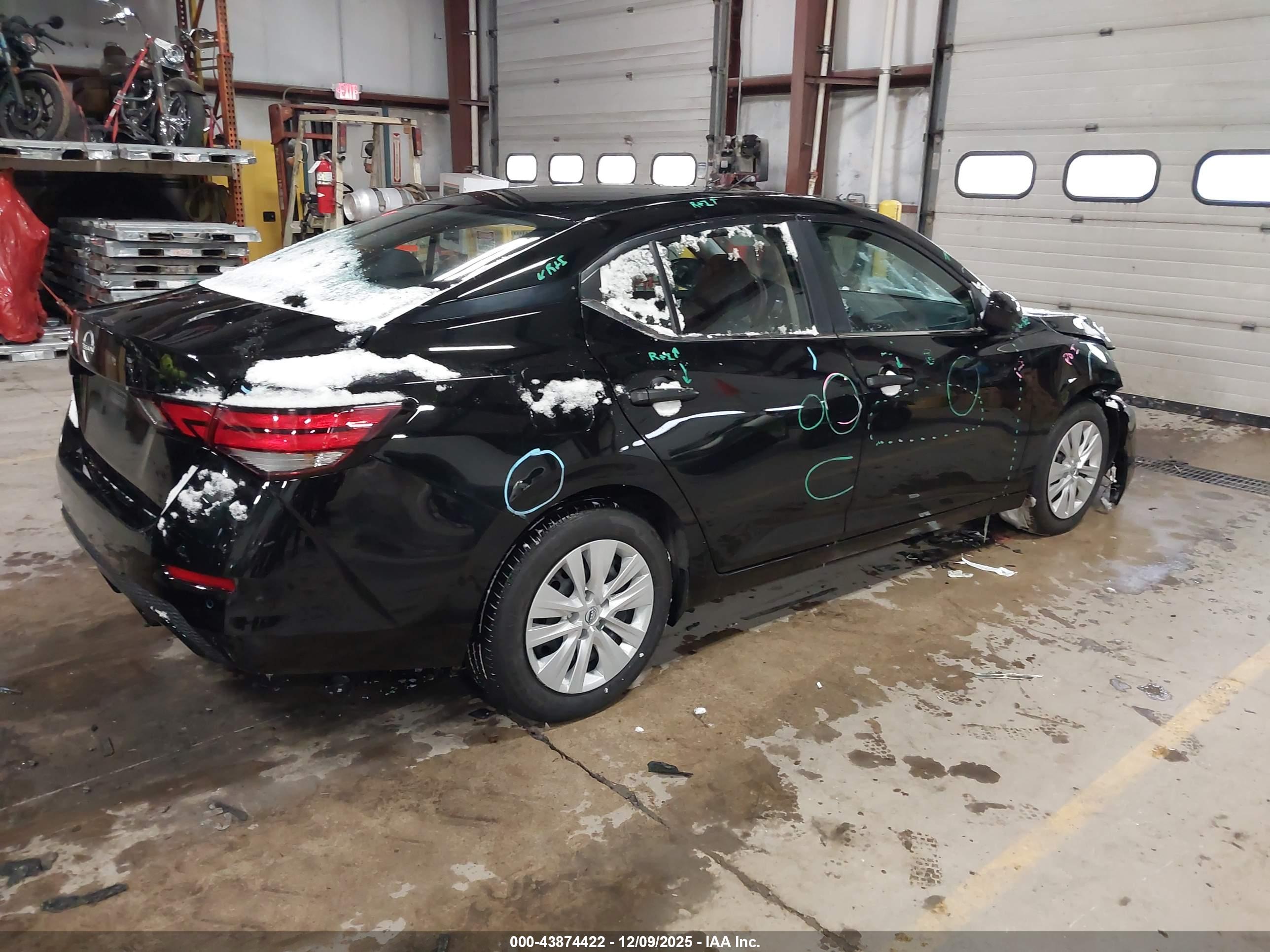 NISSAN SENTRA image 4