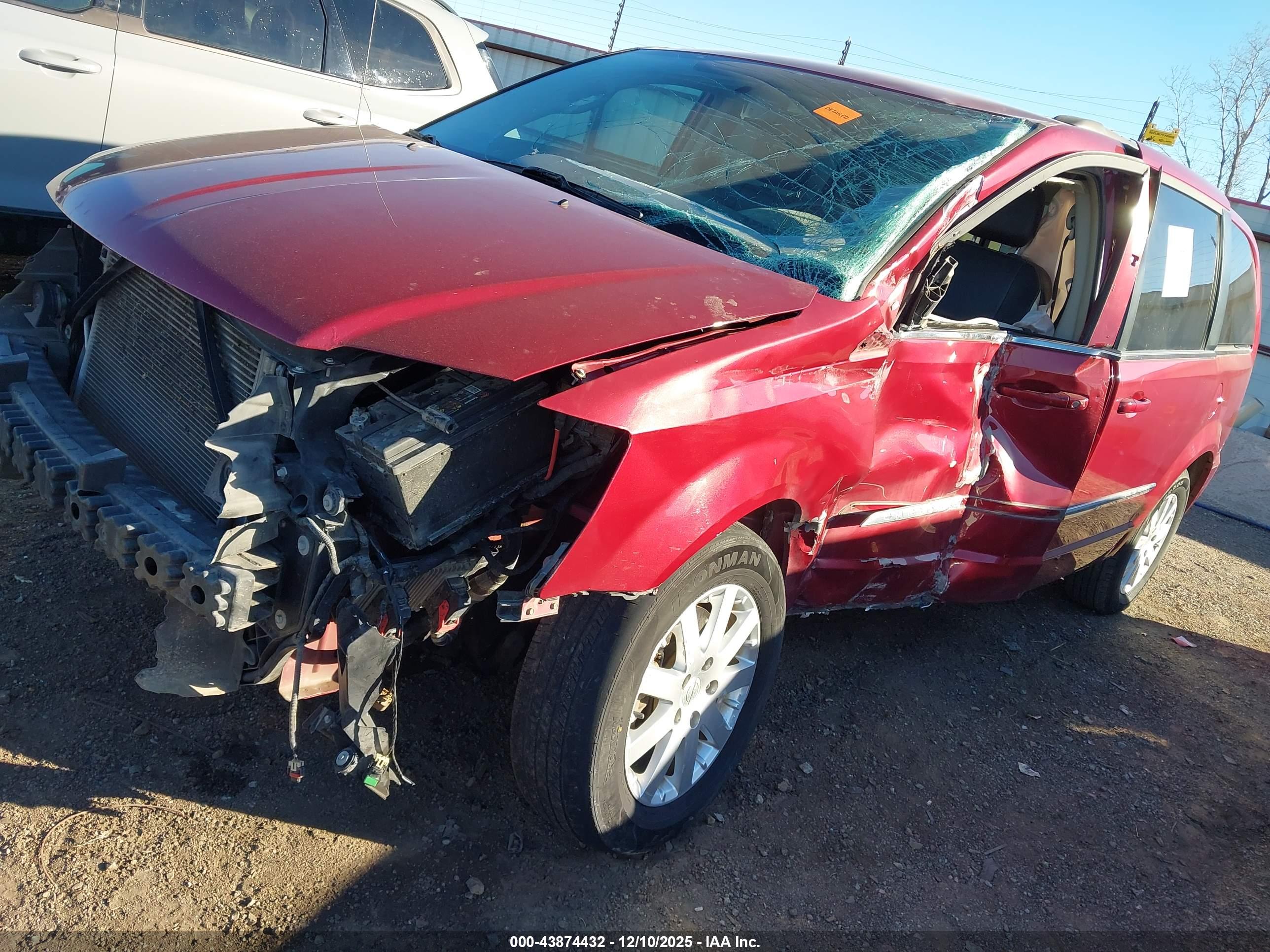 CHRYSLER TOWN image 6