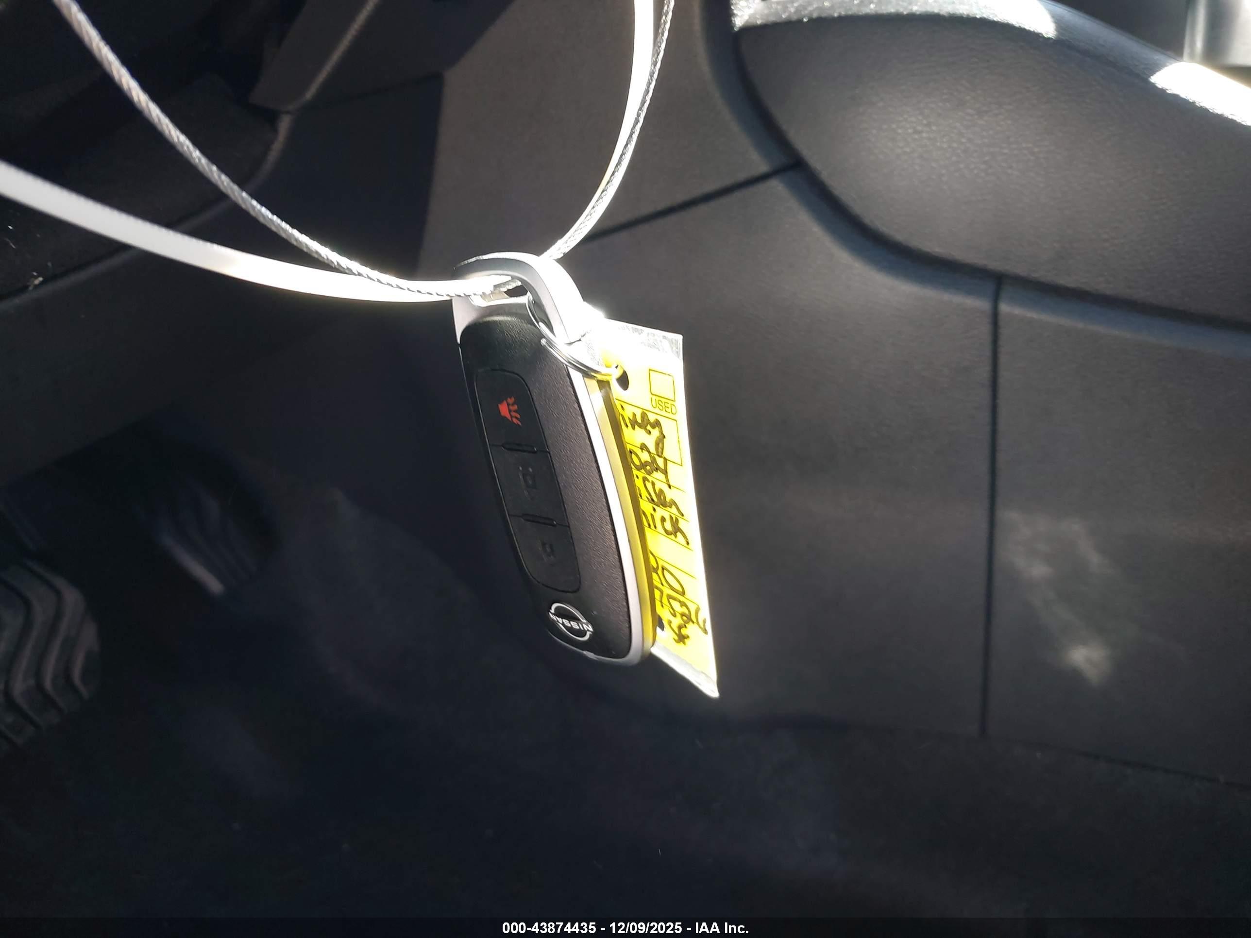 NISSAN KICKS image 11