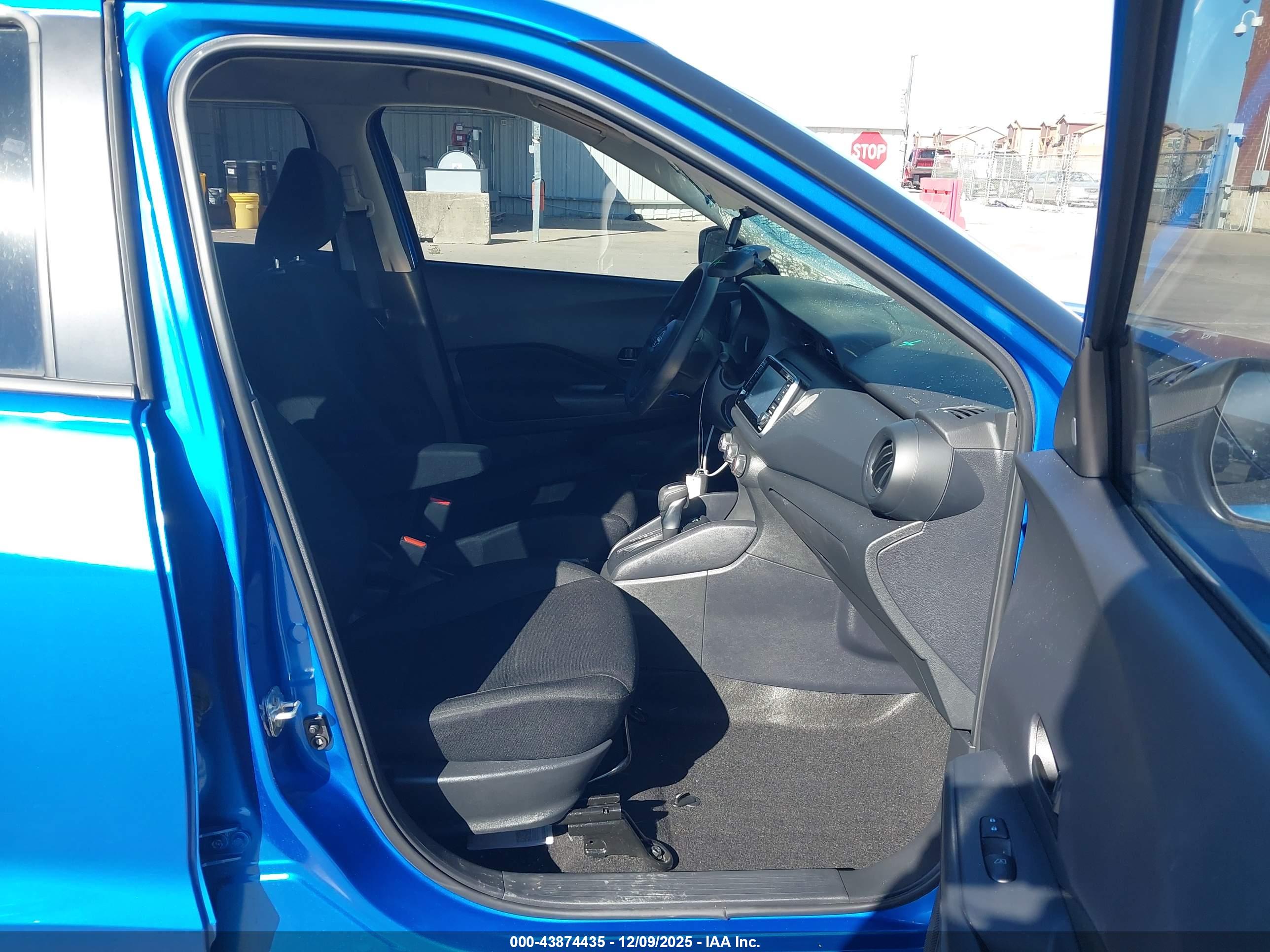 NISSAN KICKS image 5