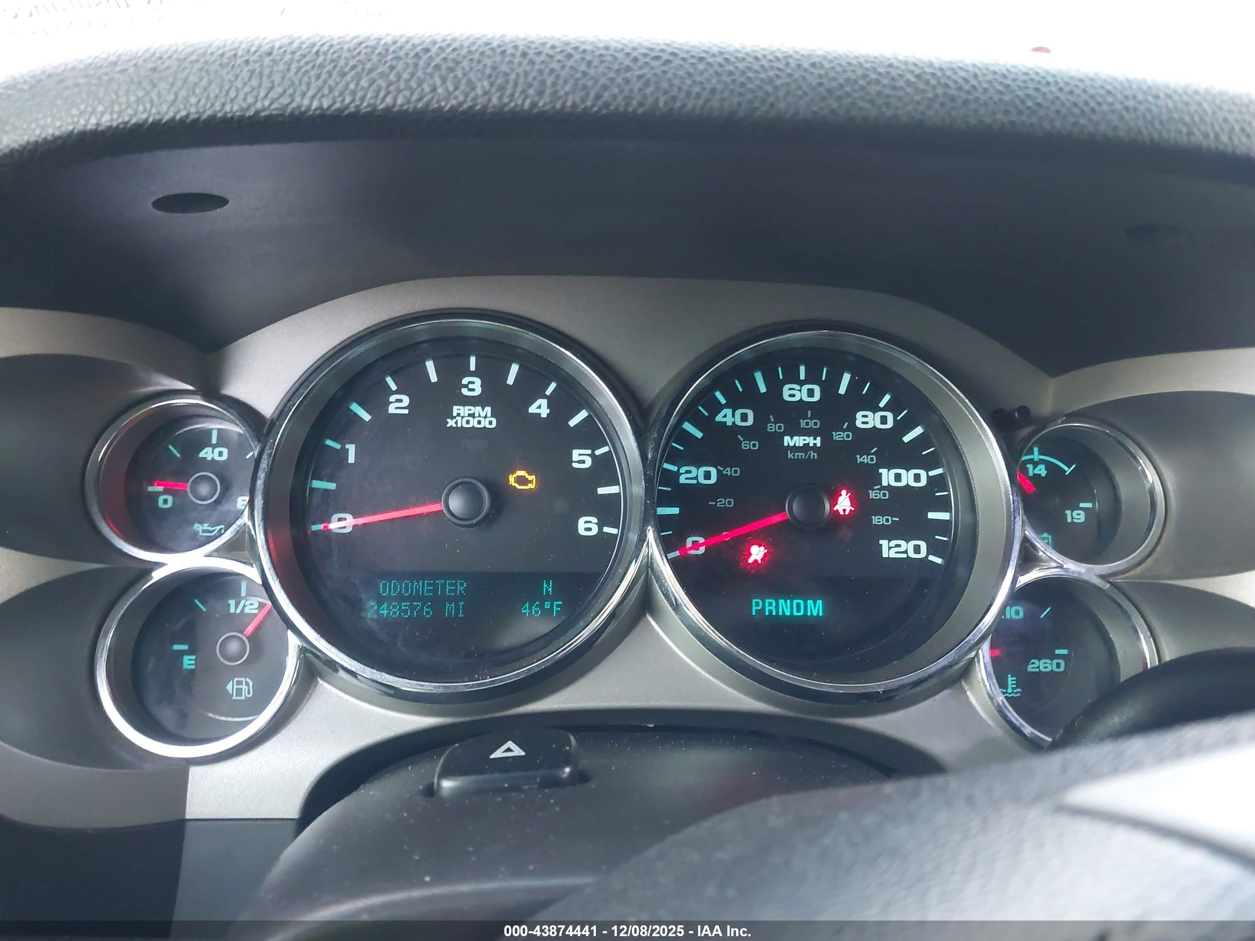 CHEVROLET SILVERADO image 7