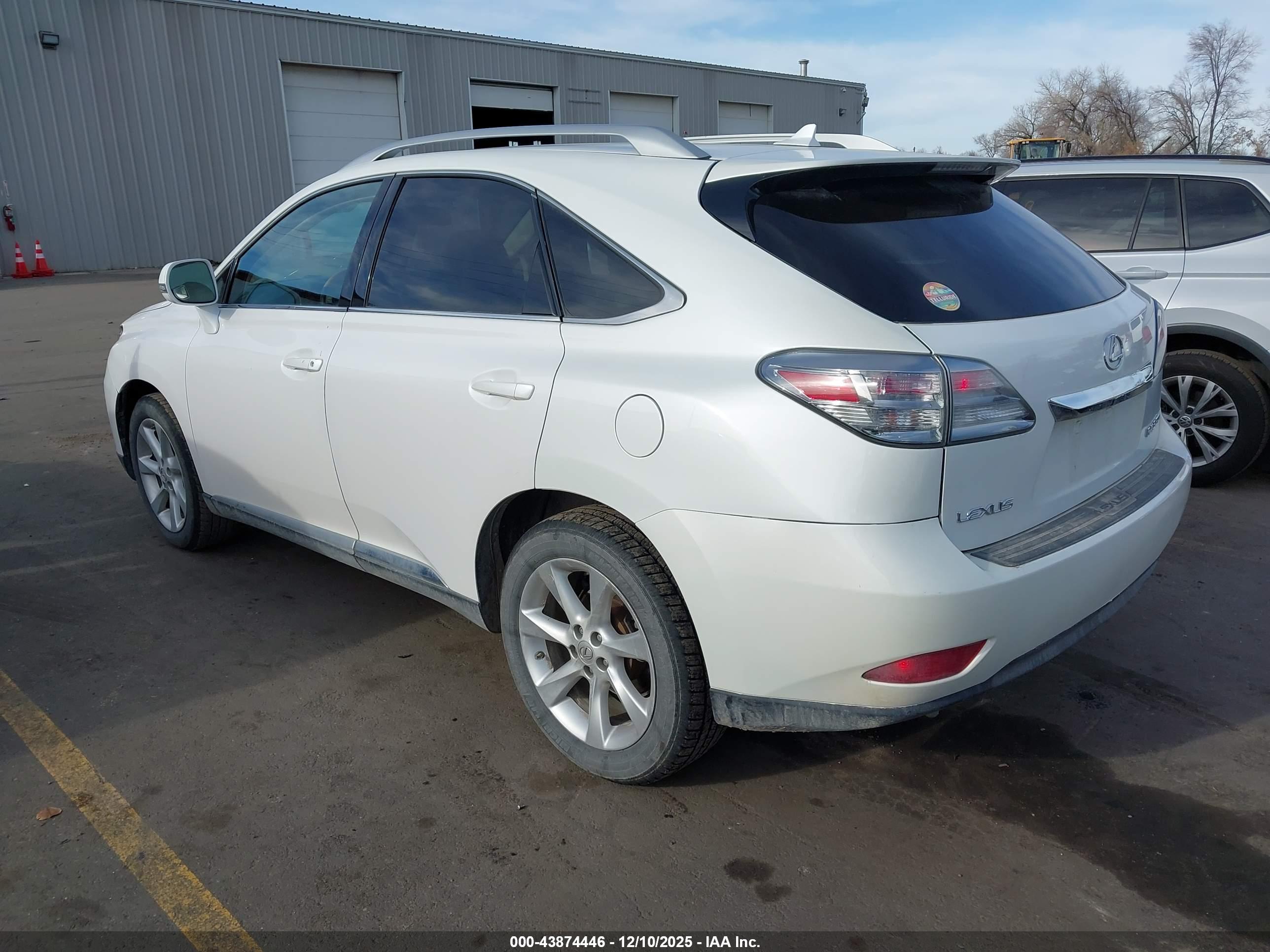LEXUS RX image 3
