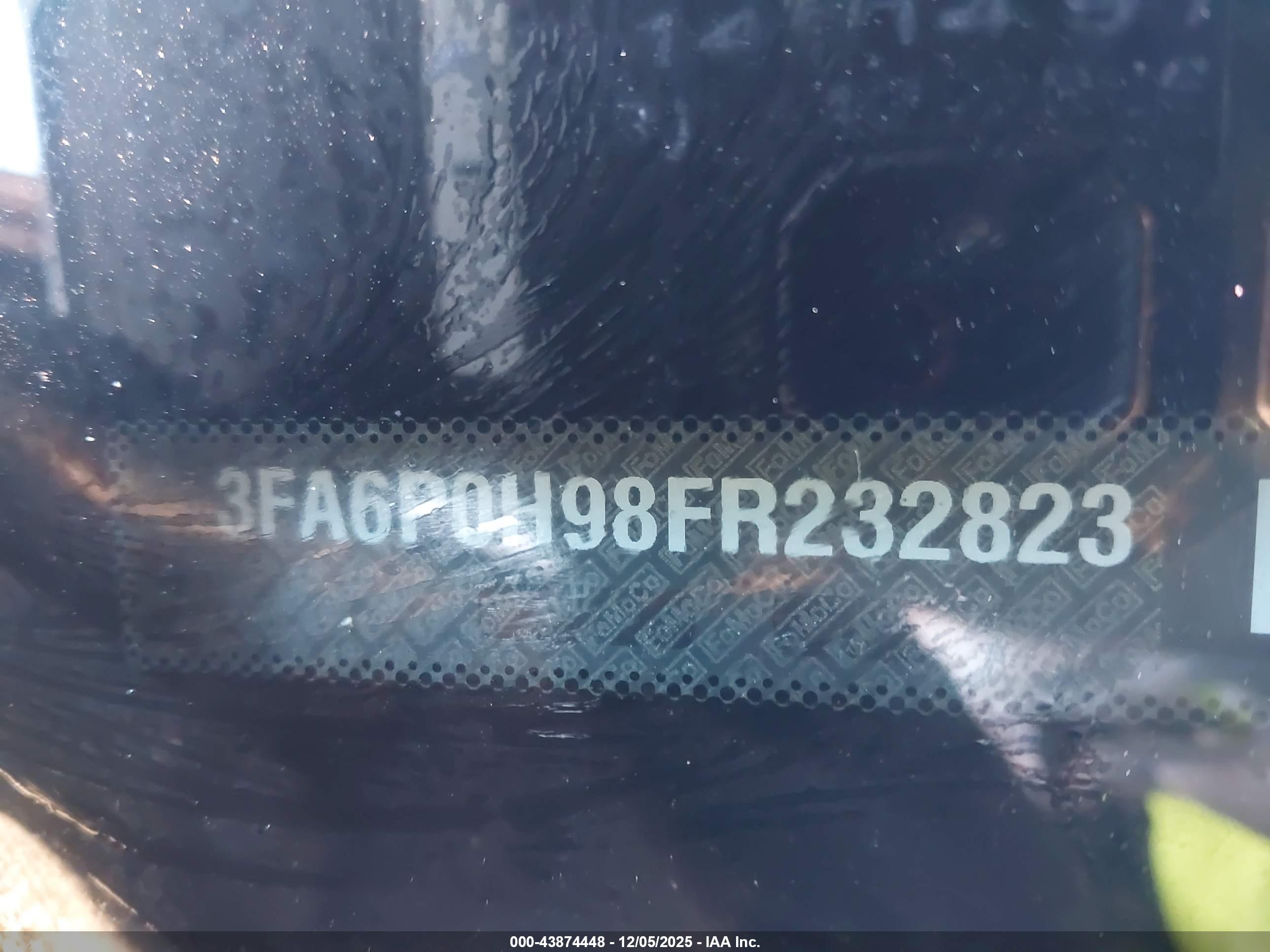 FORD FUSION image 9