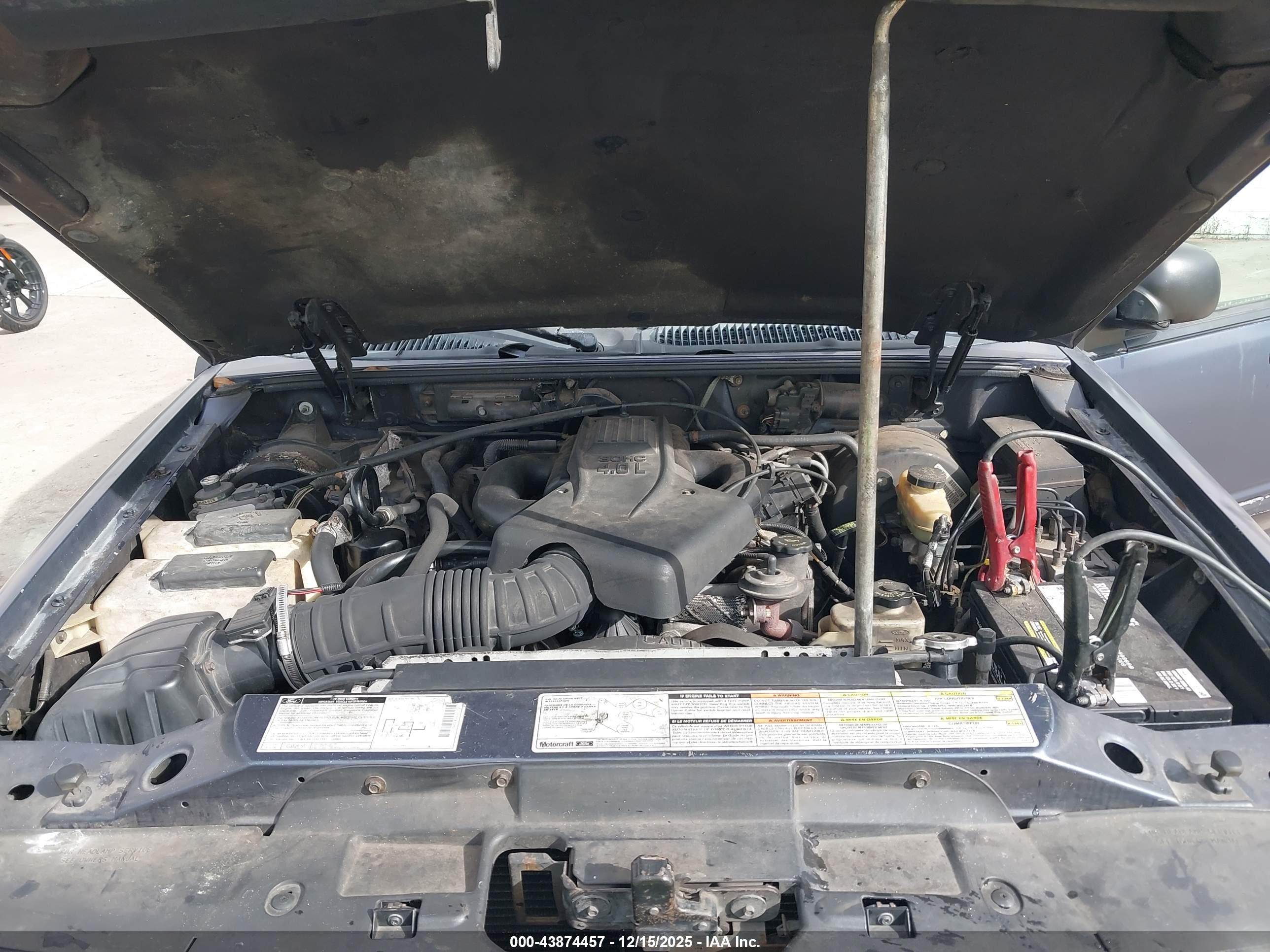 FORD EXPLORER image 10