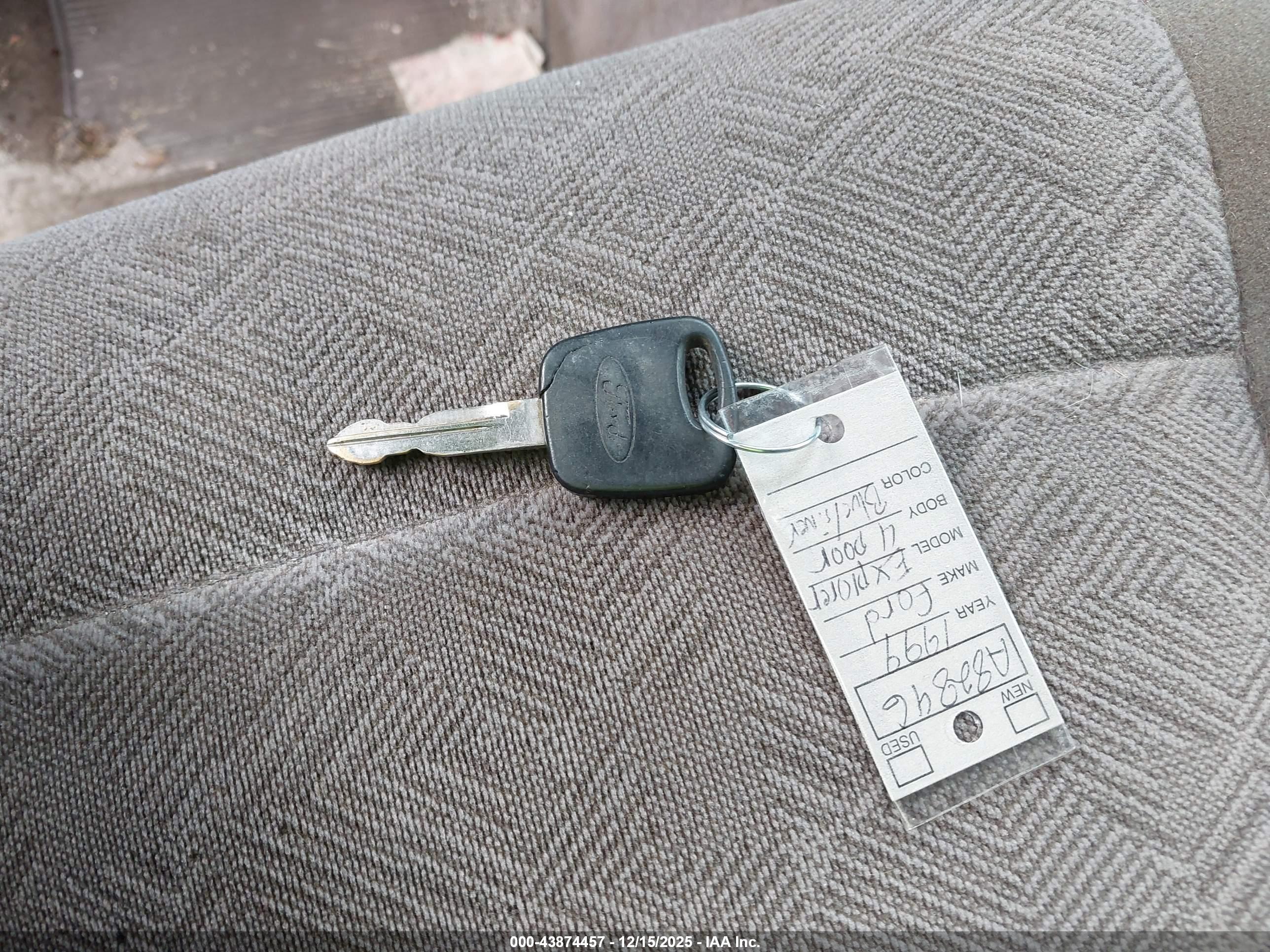 FORD EXPLORER image 11
