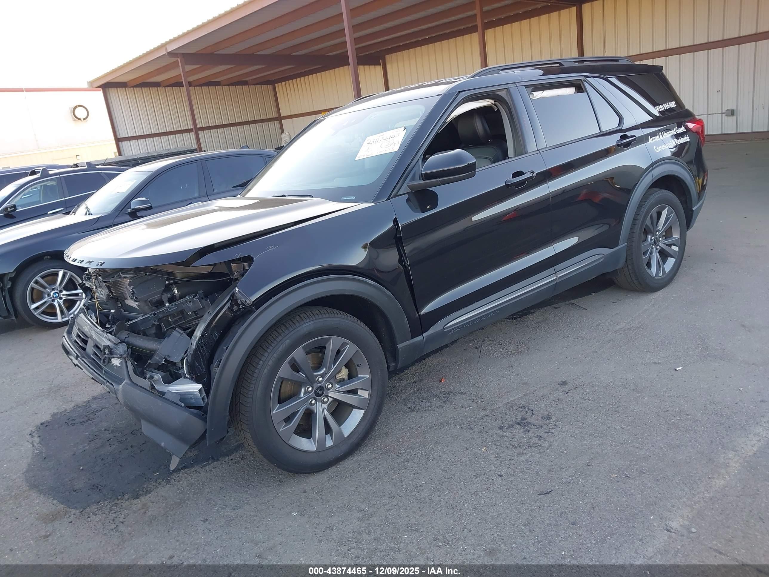 FORD EXPLORER image 2