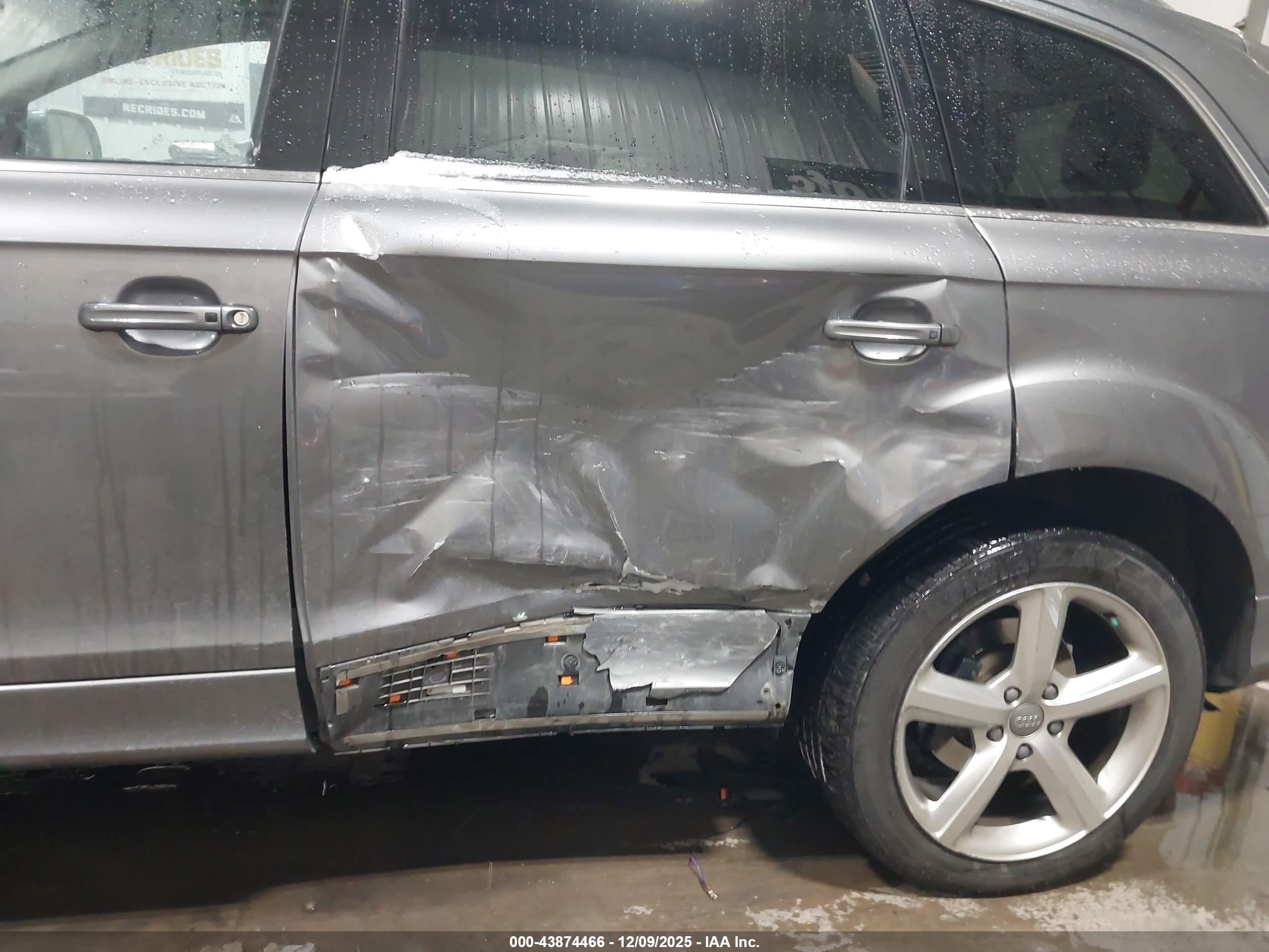 AUDI Q7 image 6