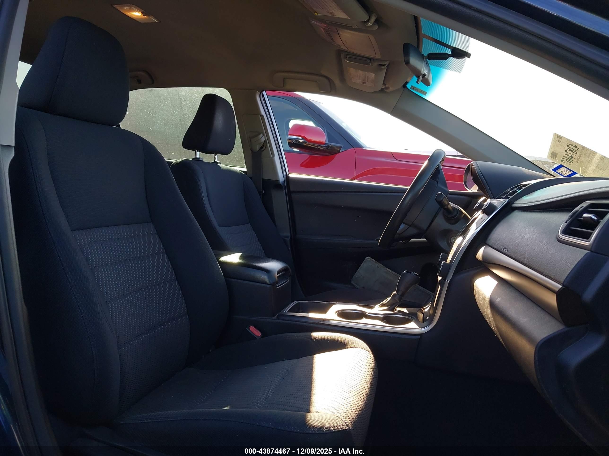 TOYOTA CAMRY image 5