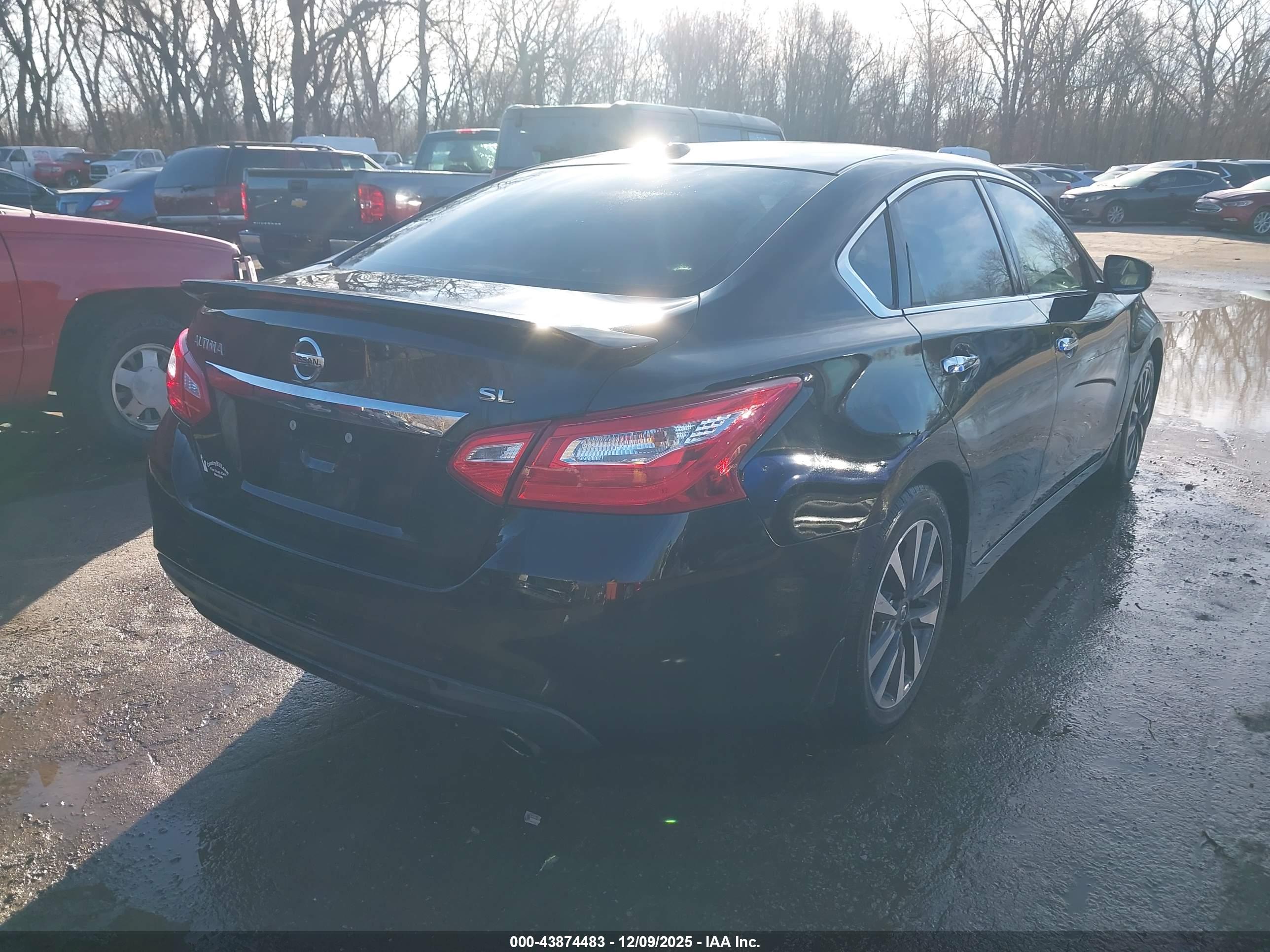 NISSAN ALTIMA image 4