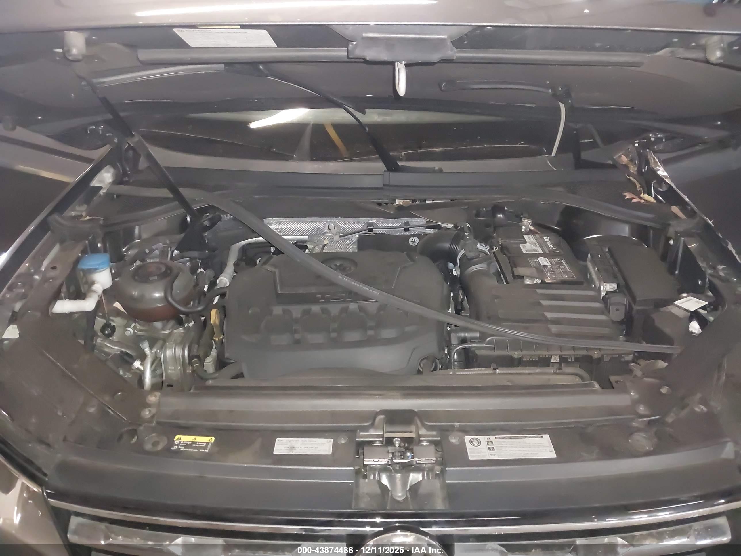 VOLKSWAGEN TIGUAN image 10
