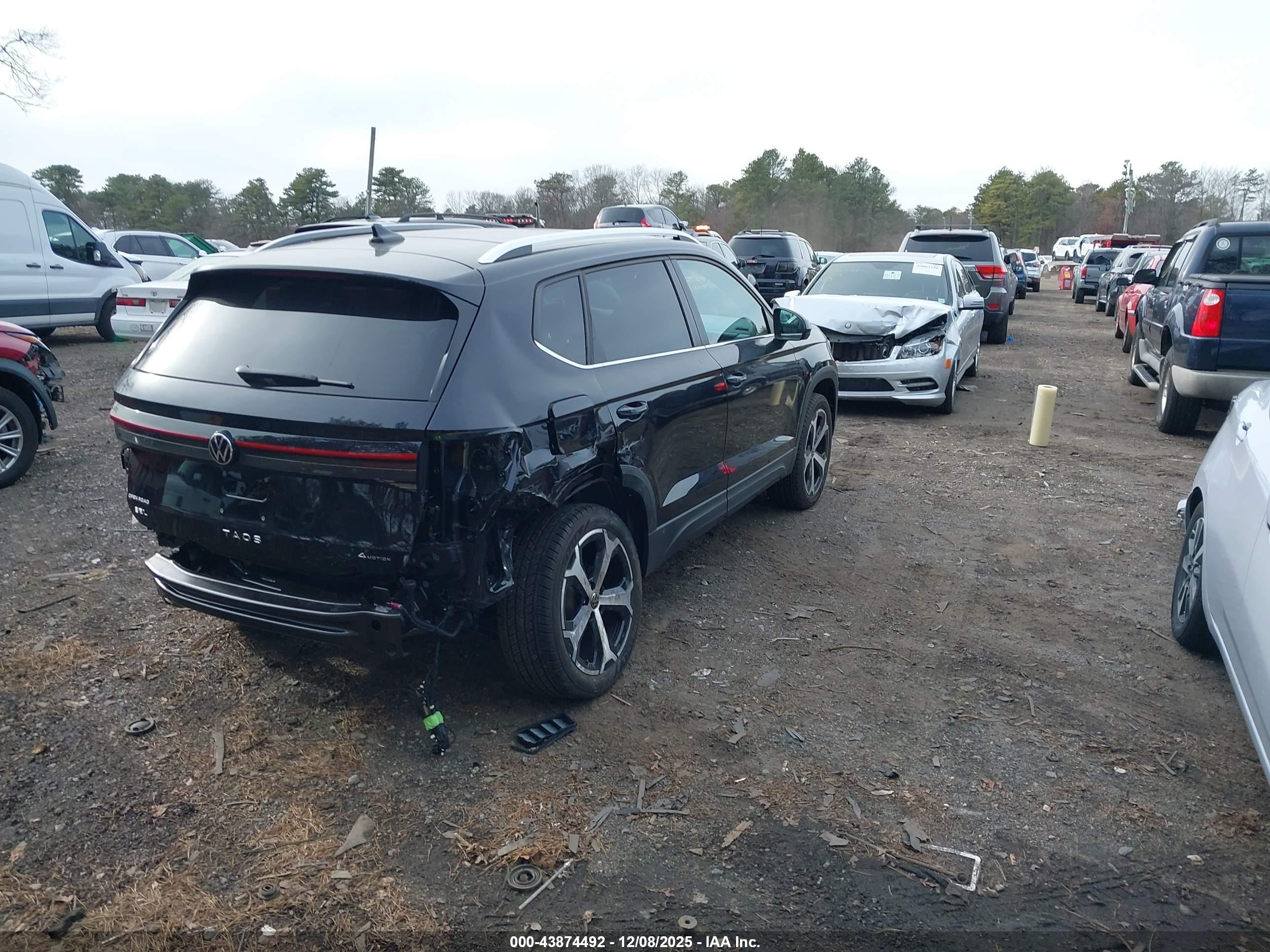 VOLKSWAGEN TAOS image 4