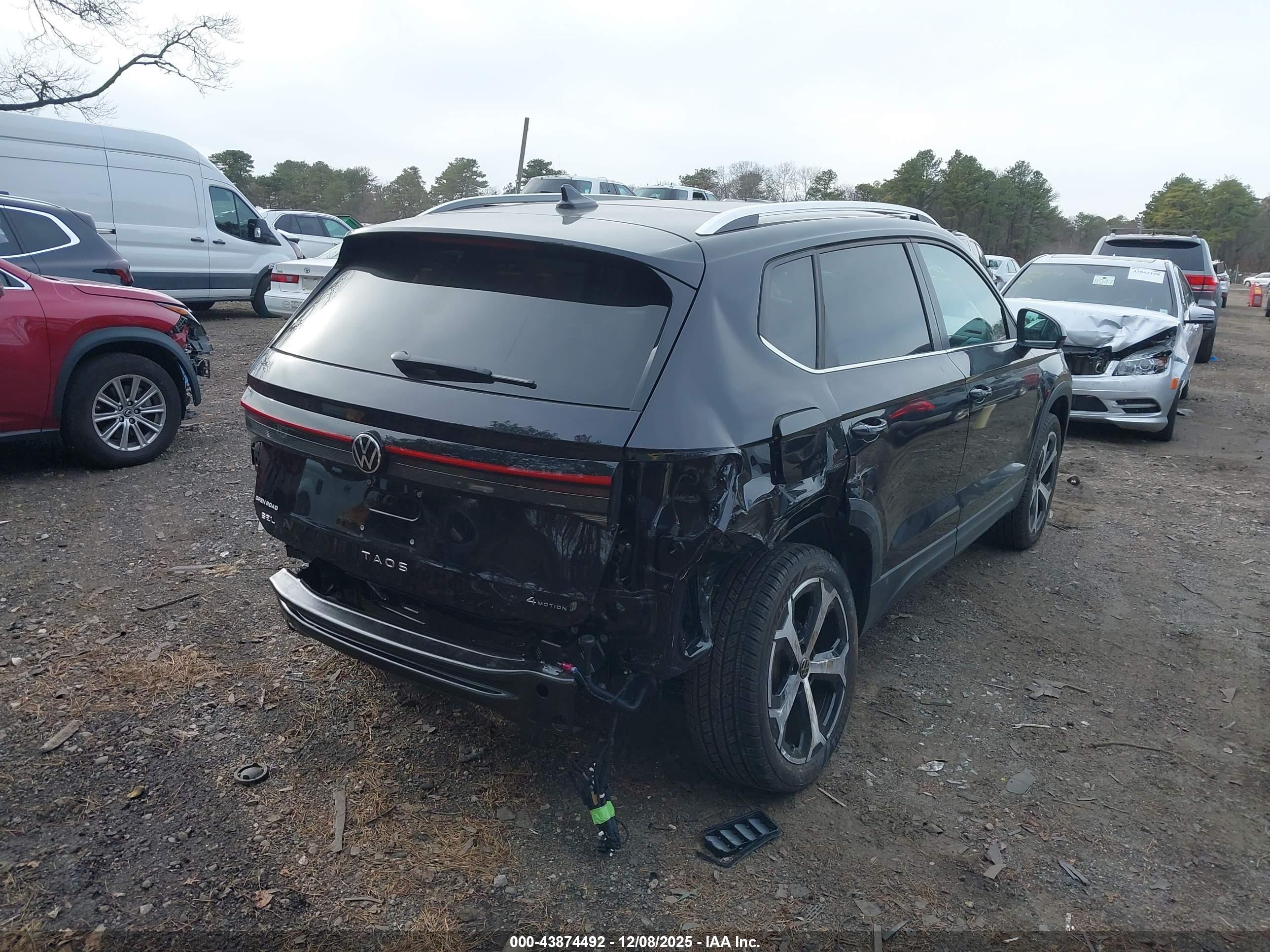 VOLKSWAGEN TAOS image 6