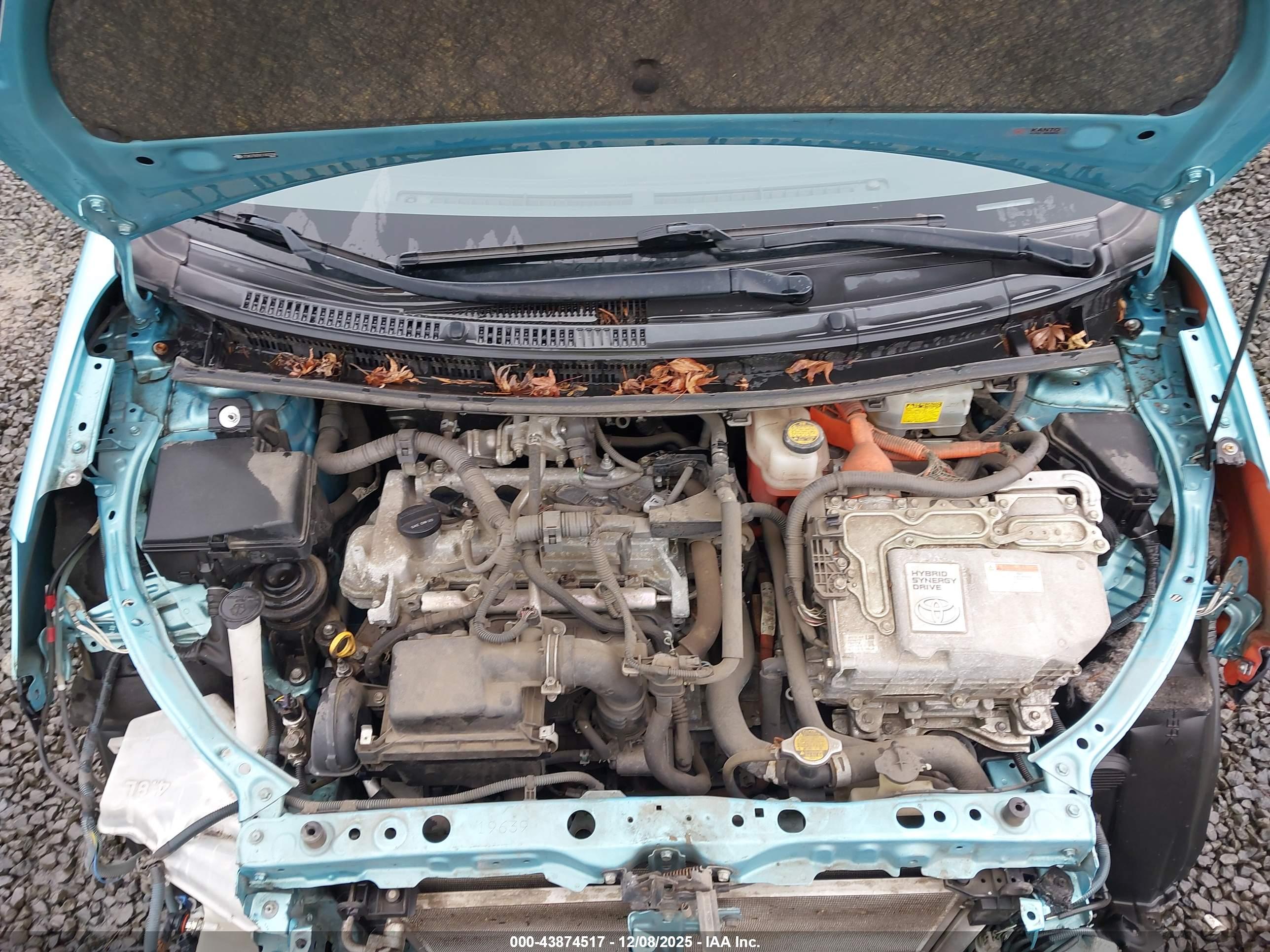 TOYOTA PRIUS image 10