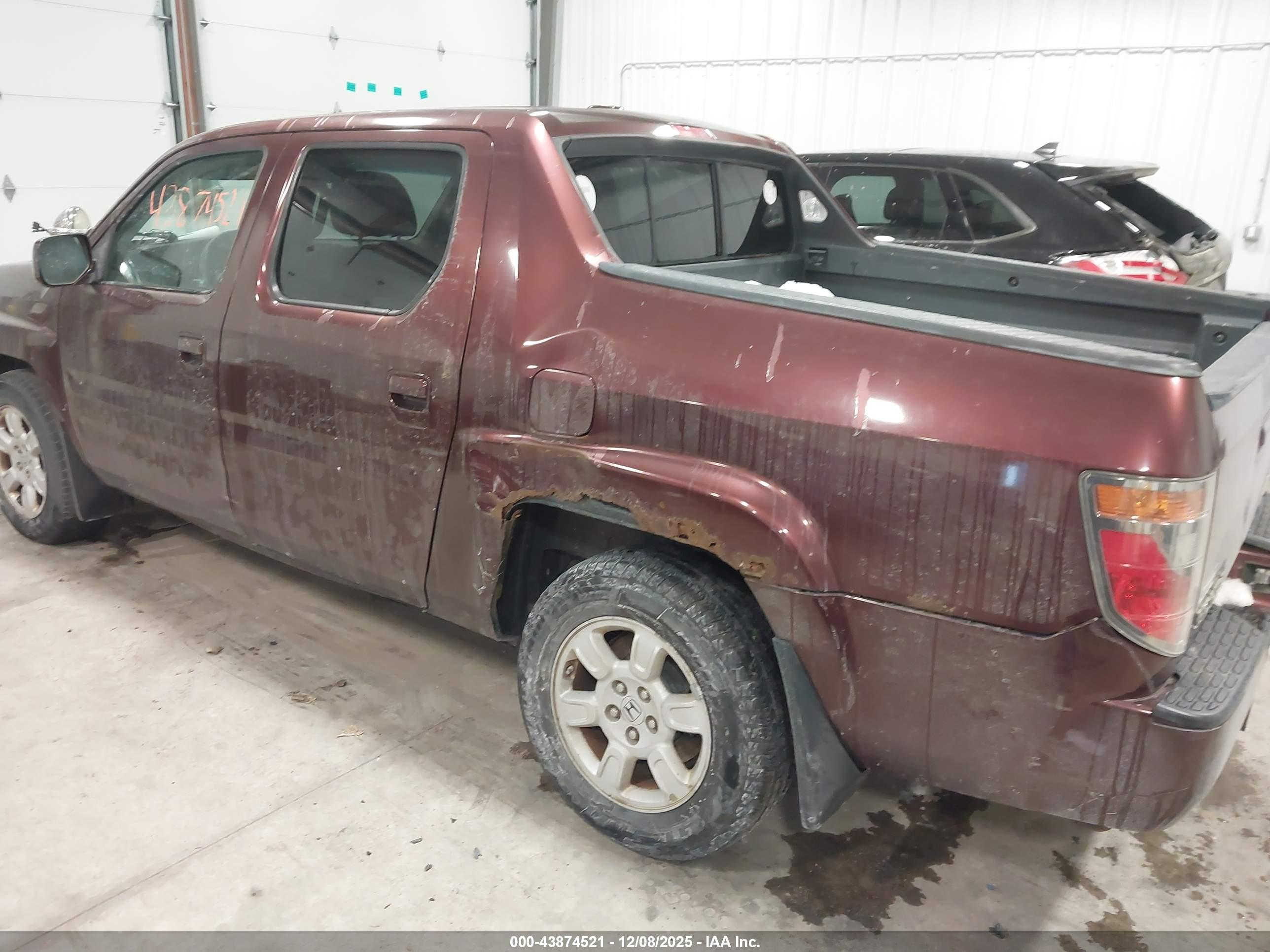 HONDA RIDGELINE image 6