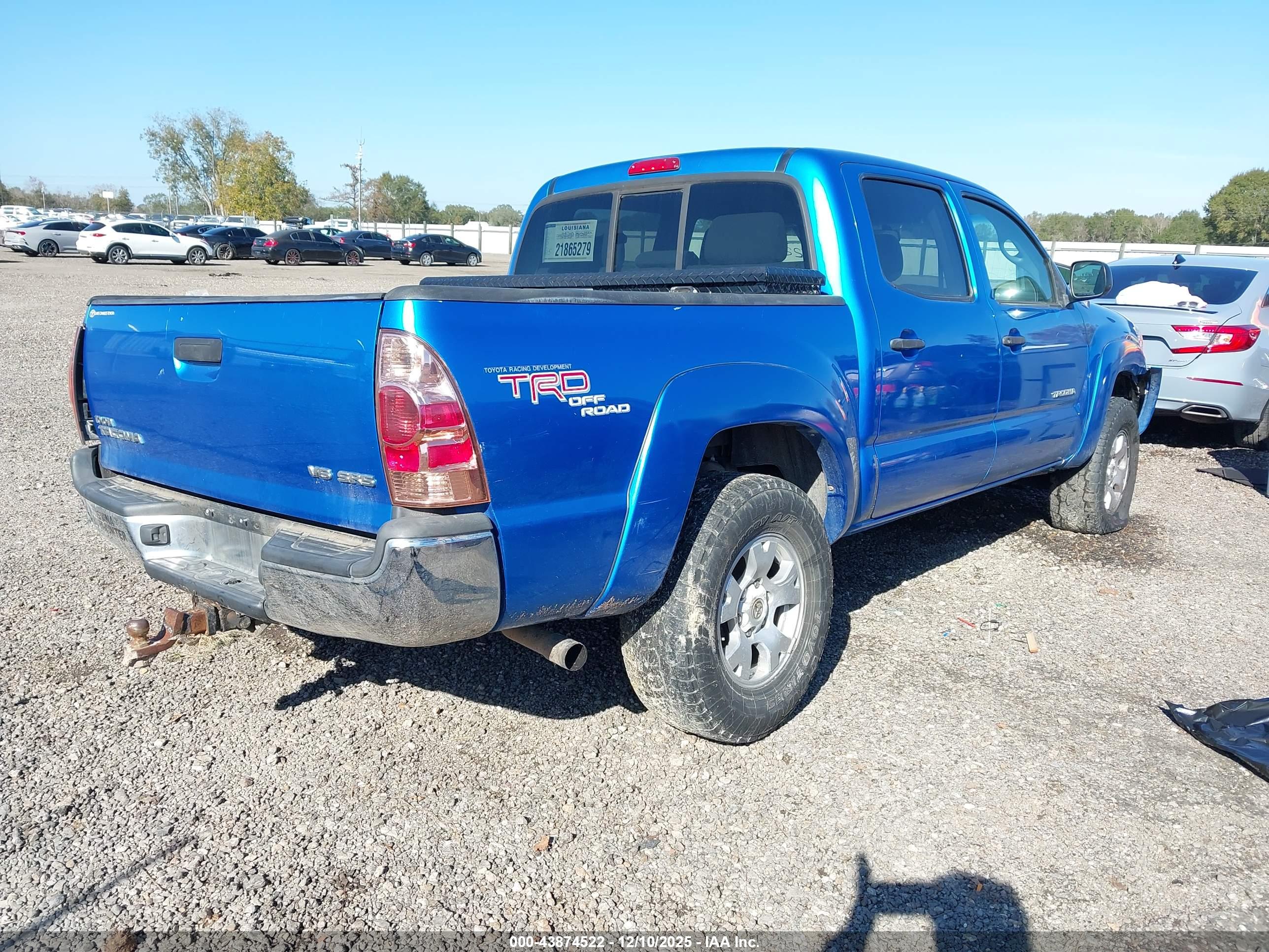 TOYOTA TACOMA image 4