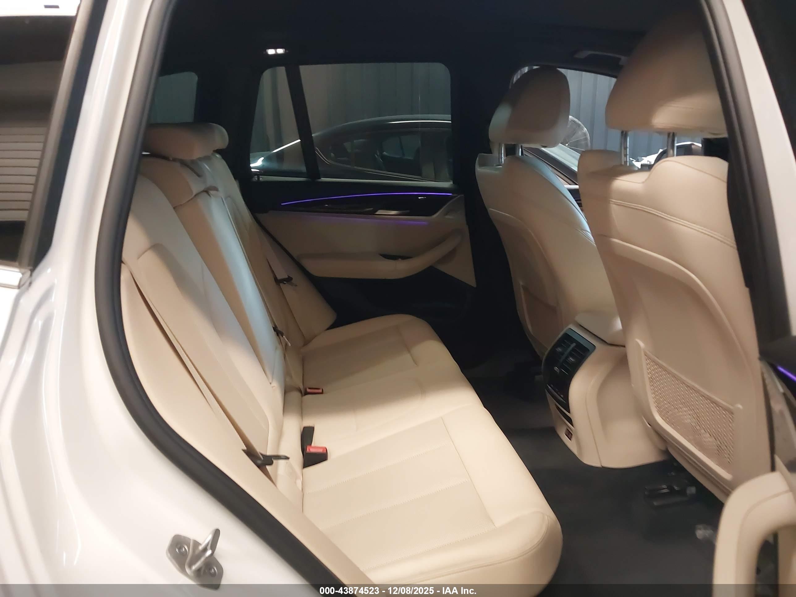 BMW X3 image 8