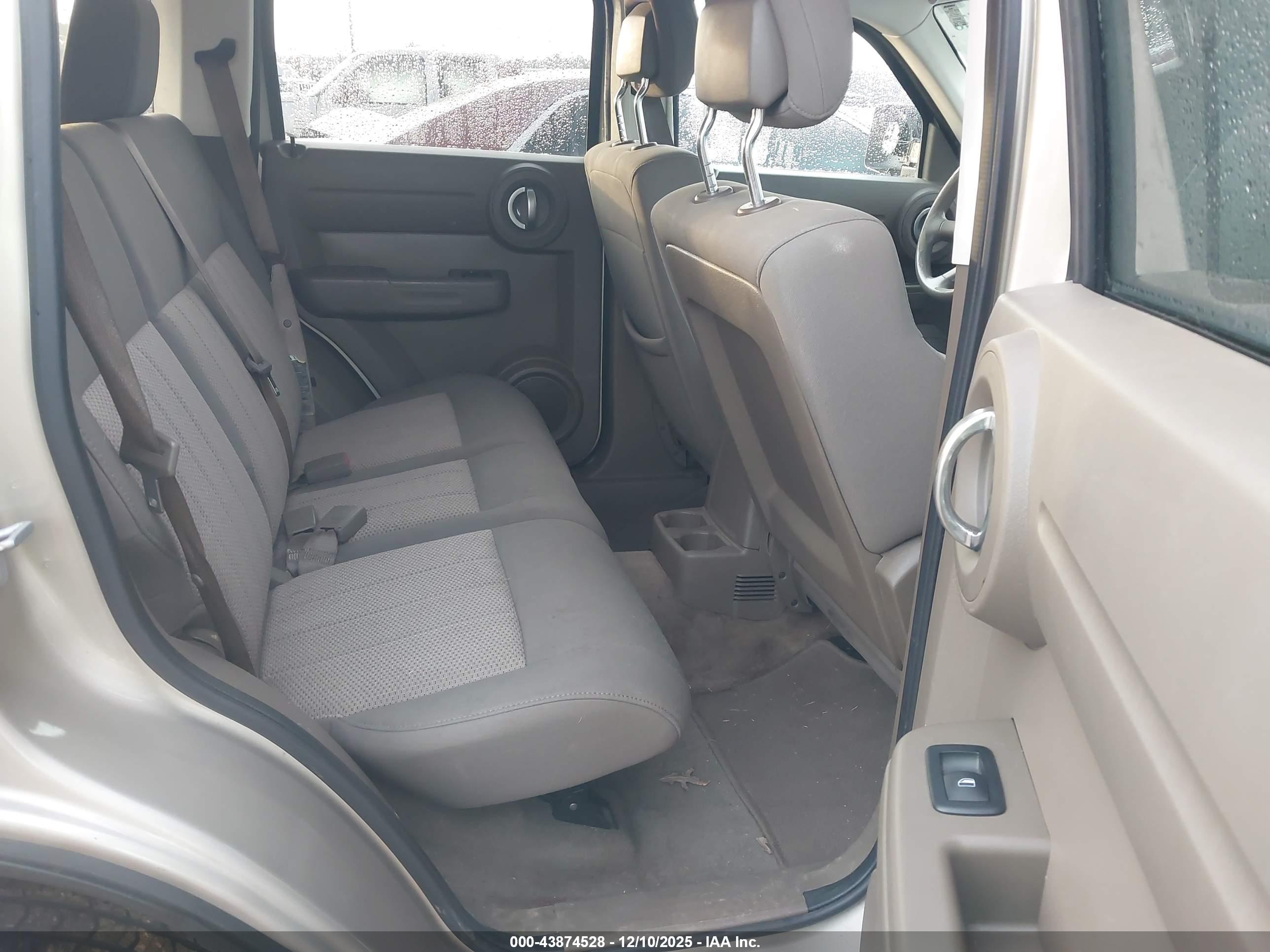 DODGE NITRO image 8
