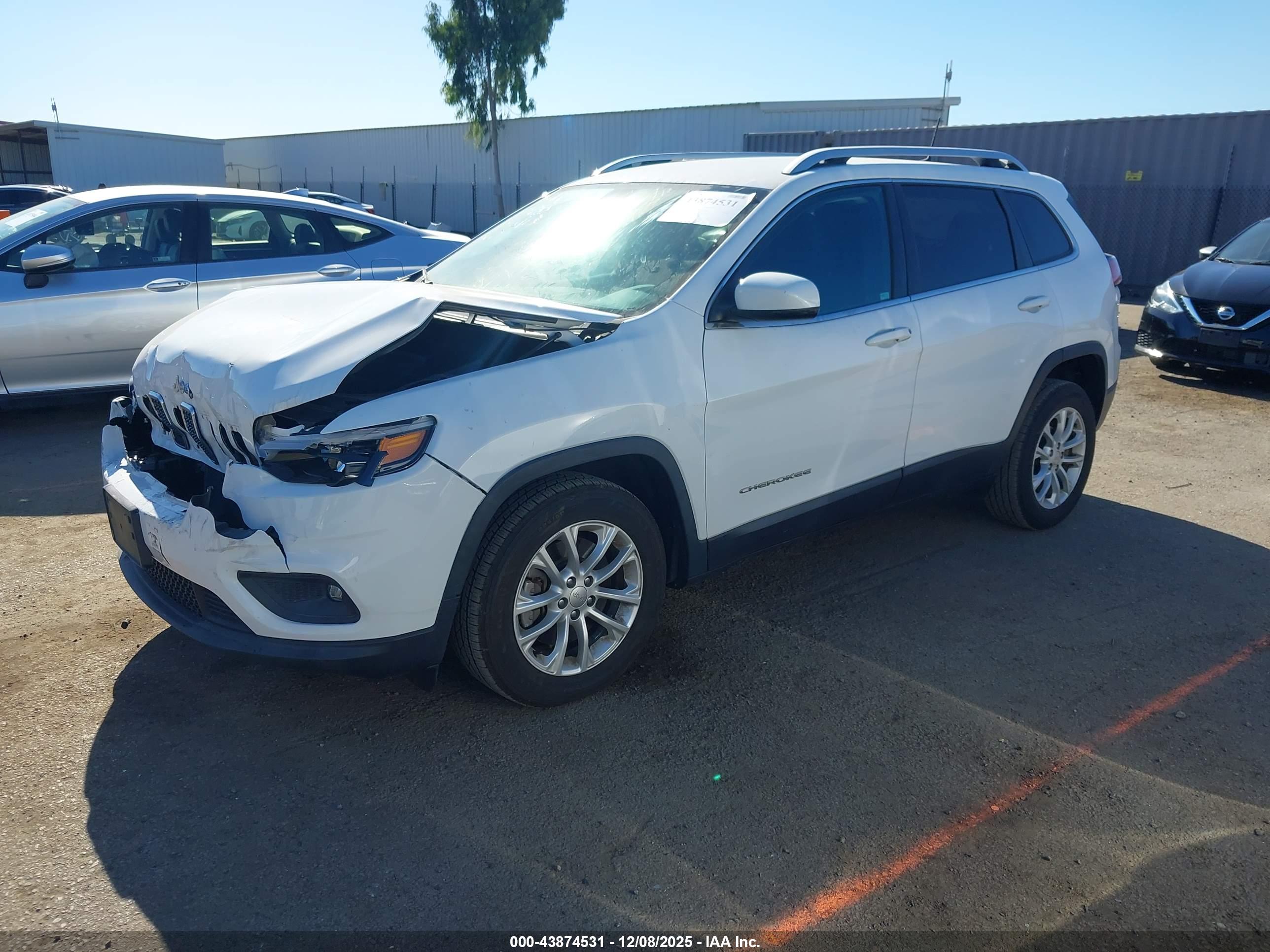 JEEP CHEROKEE image 2