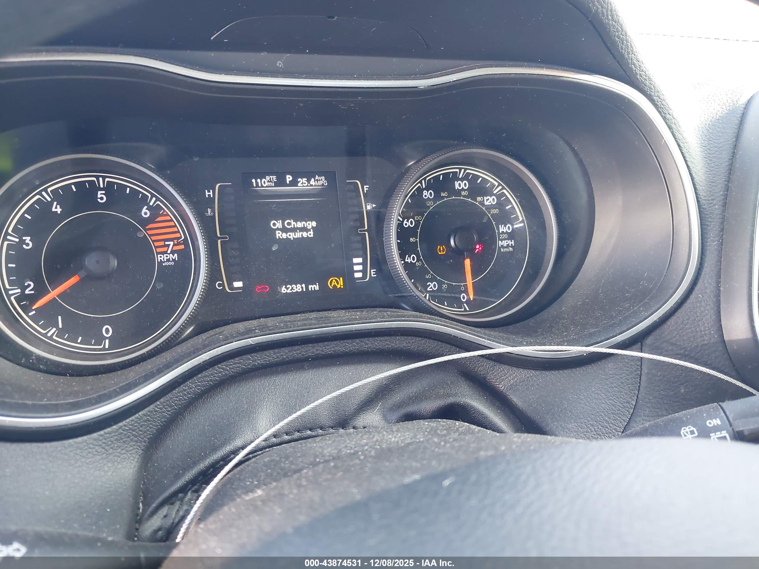 JEEP CHEROKEE image 7