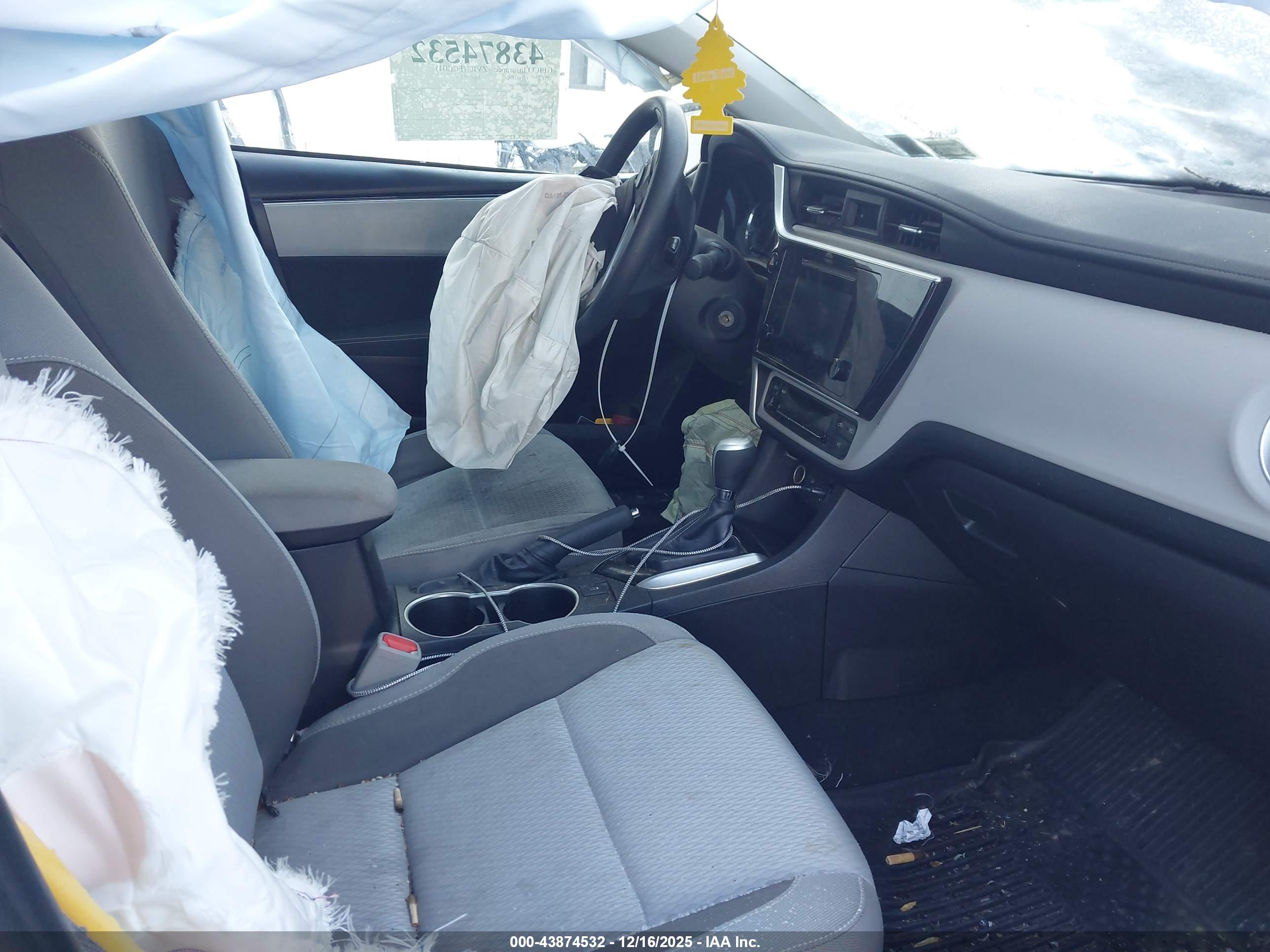 TOYOTA COROLLA image 5