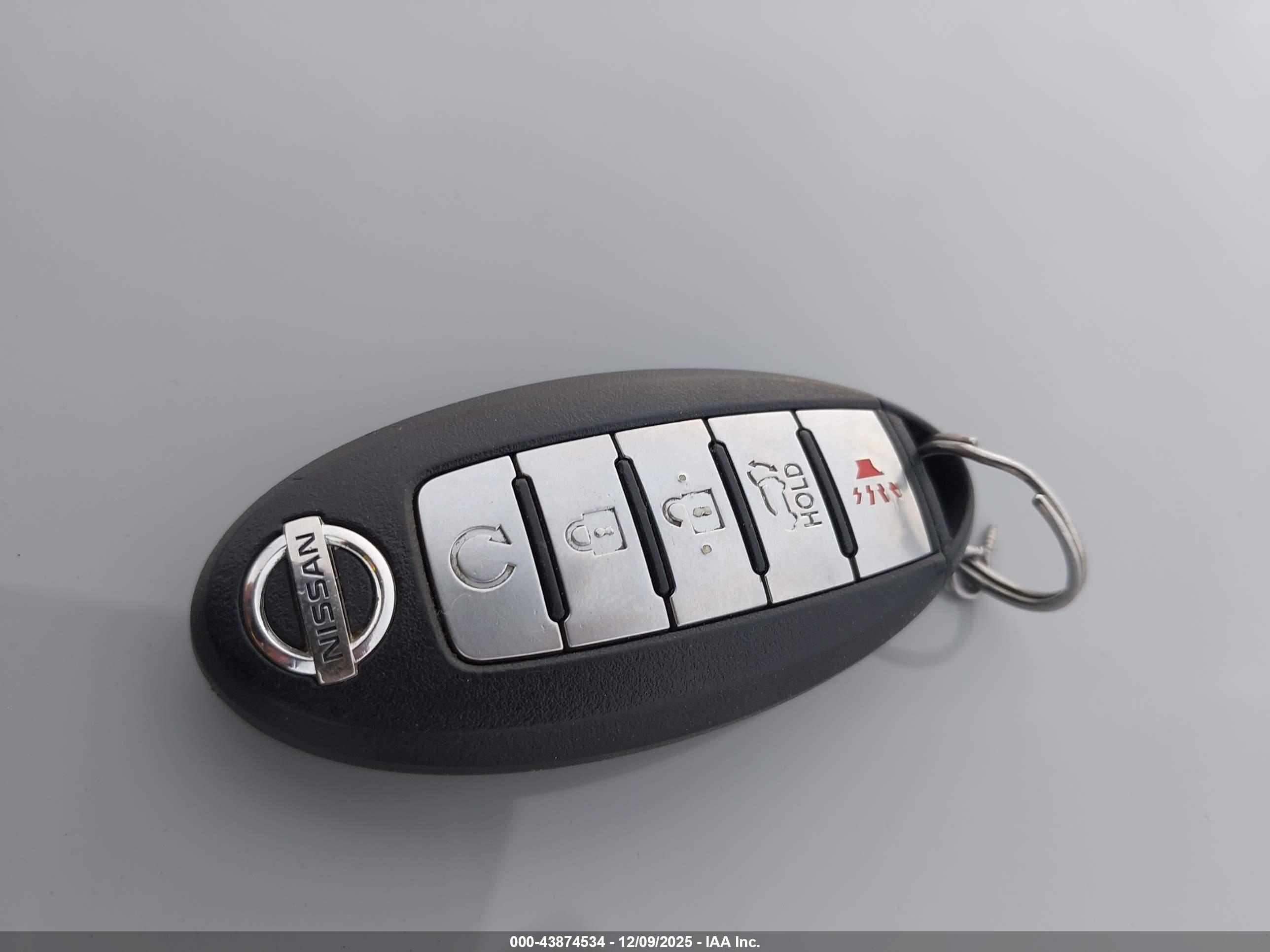 NISSAN MURANO image 11