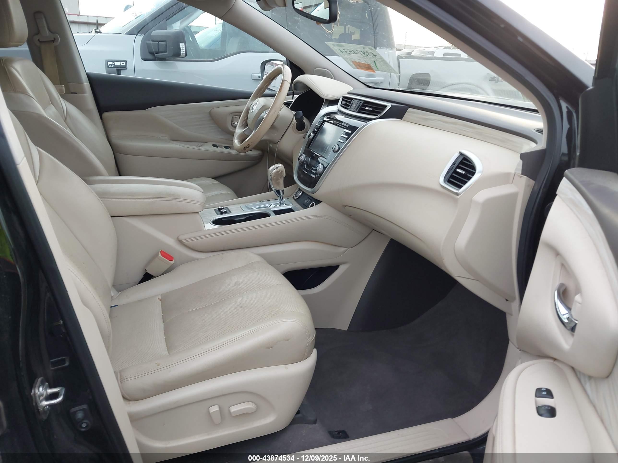 NISSAN MURANO image 5