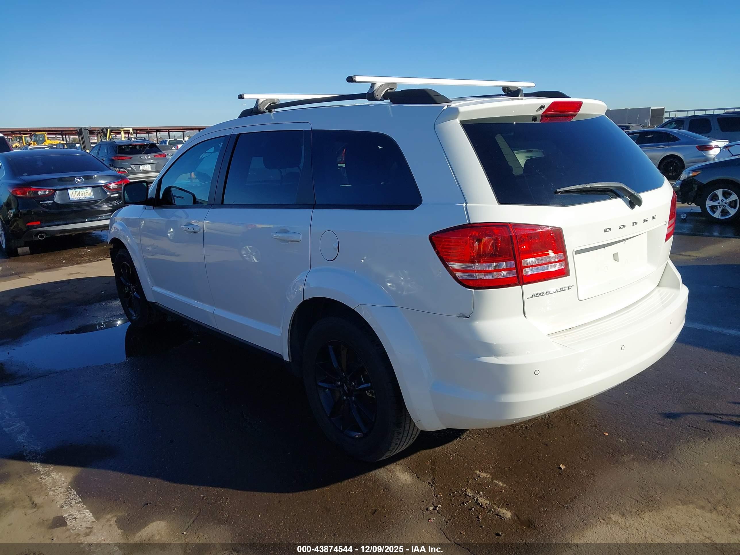 DODGE JOURNEY image 3