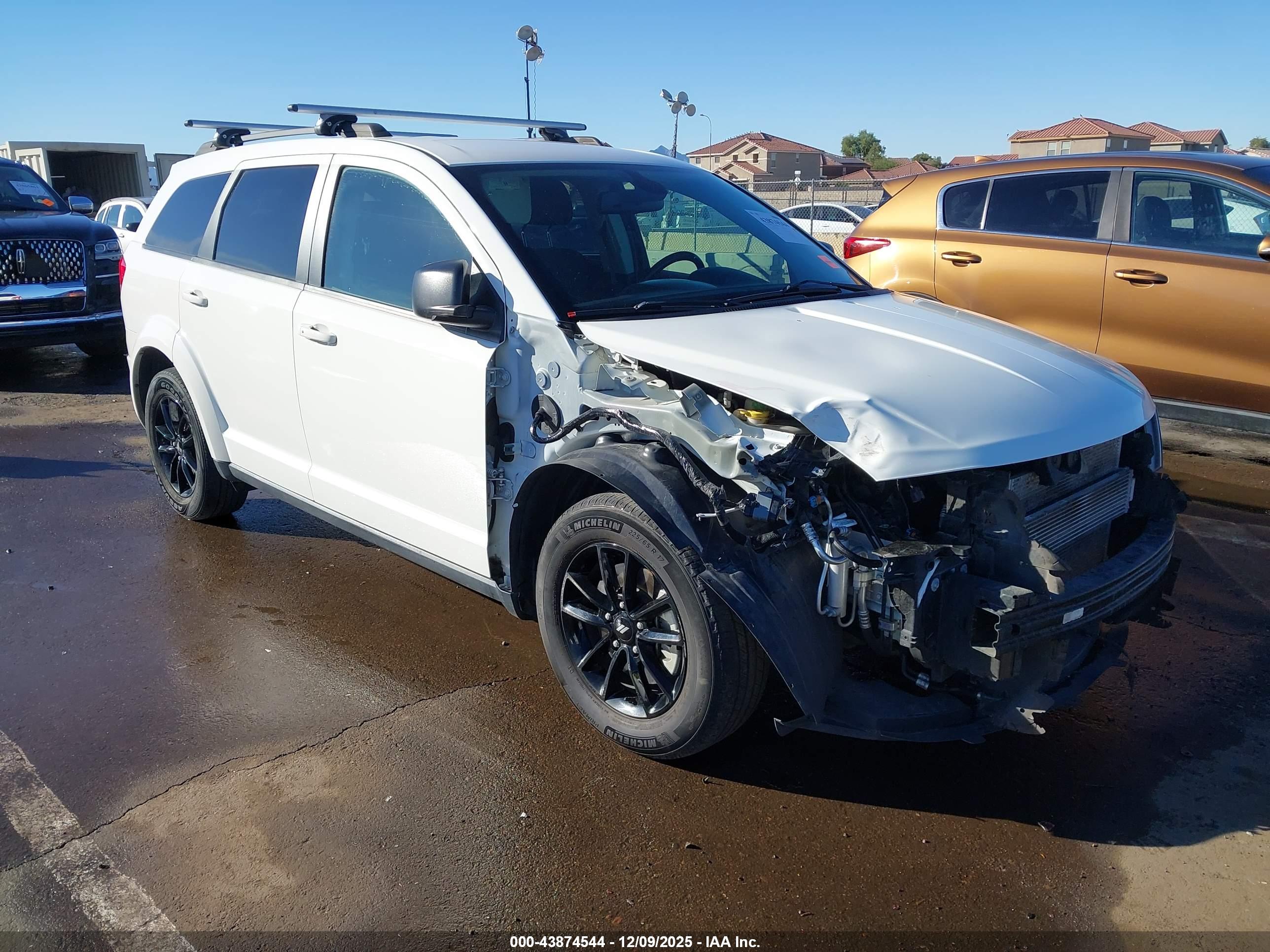 DODGE JOURNEY image 6