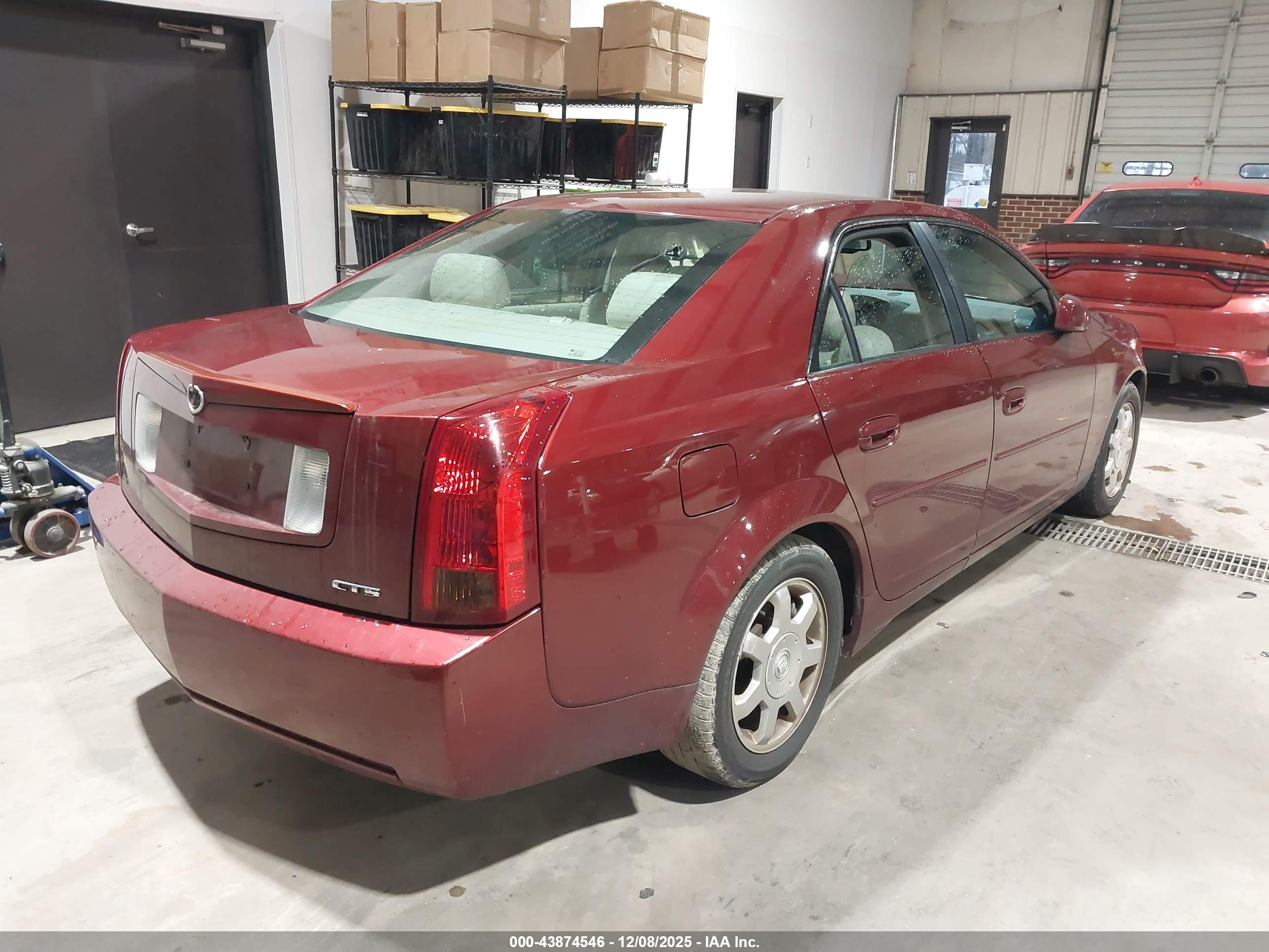CADILLAC CTS image 4