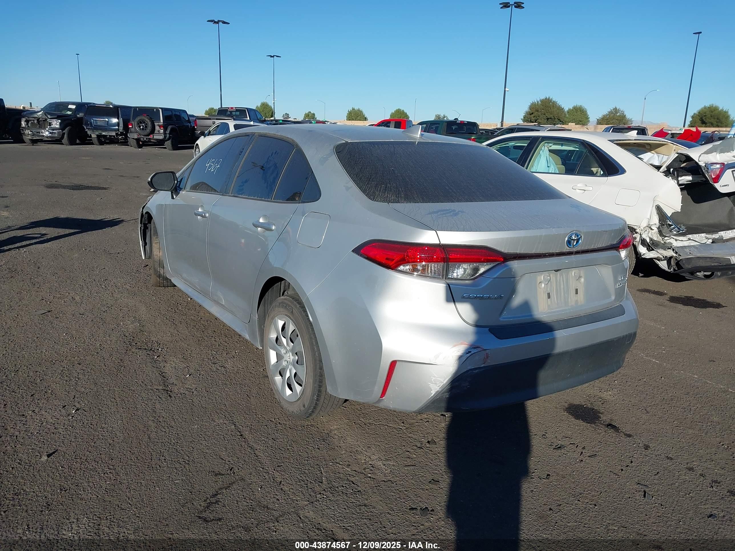 TOYOTA COROLLA image 3