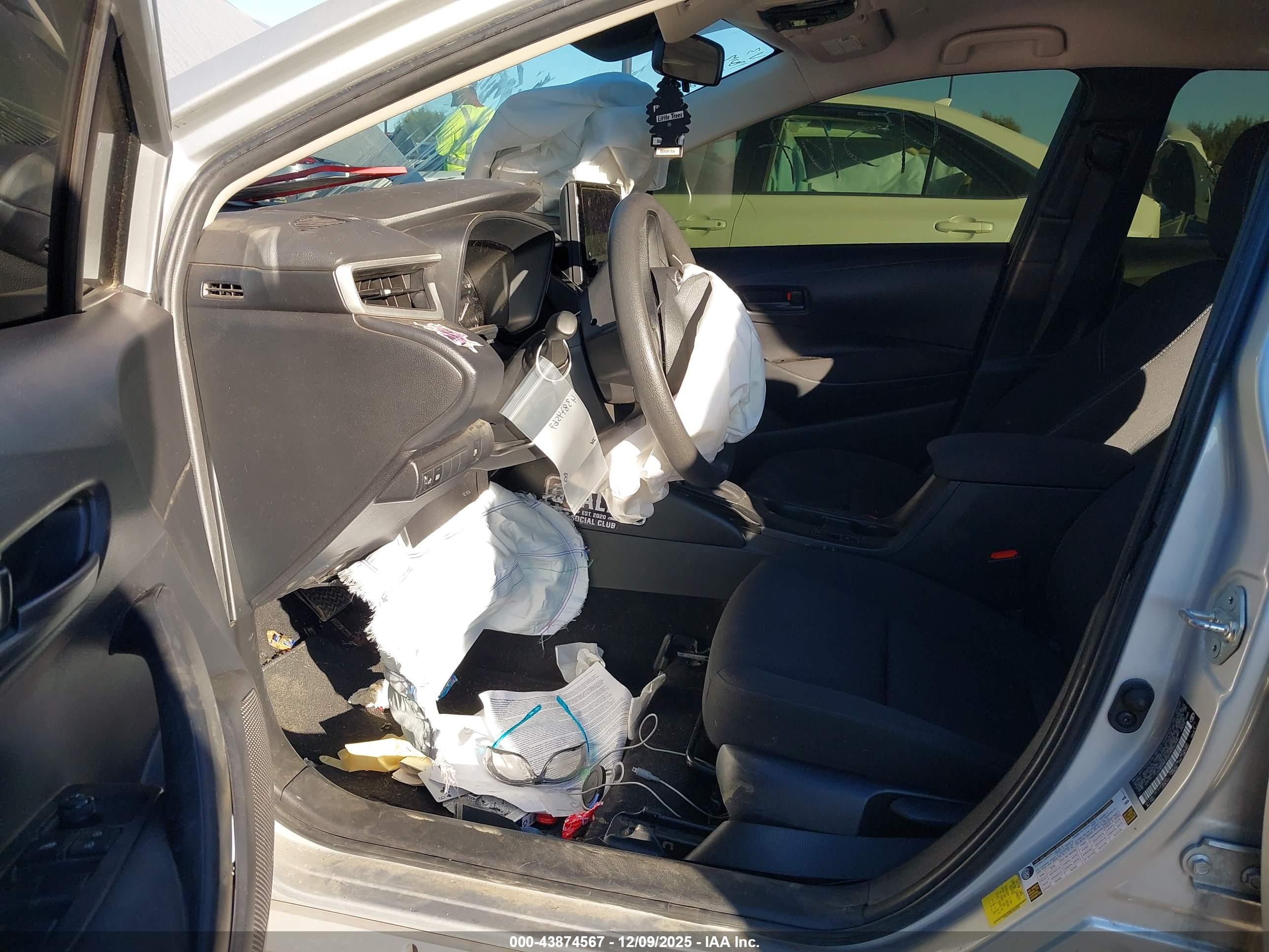TOYOTA COROLLA image 5