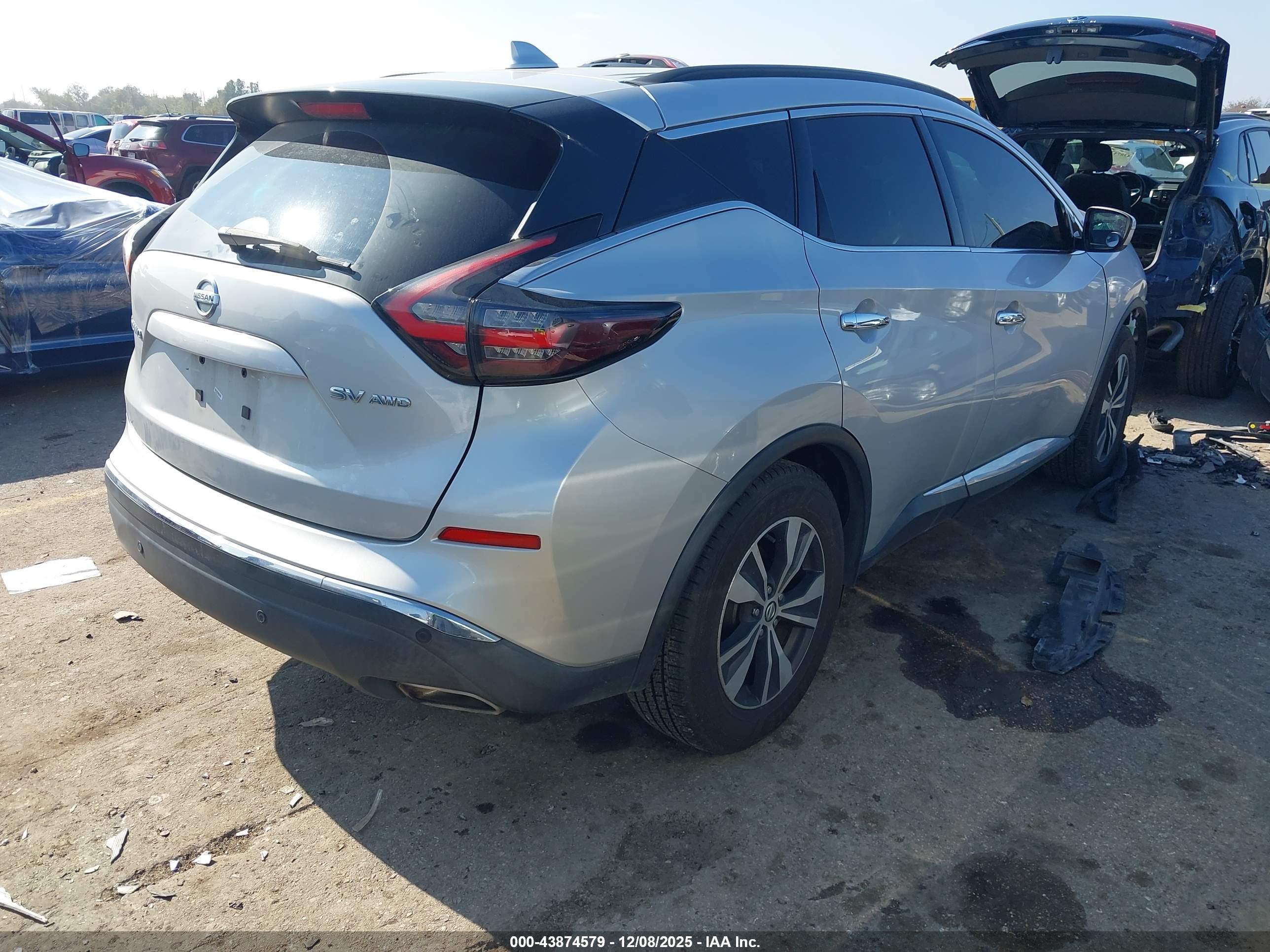 NISSAN MURANO image 4