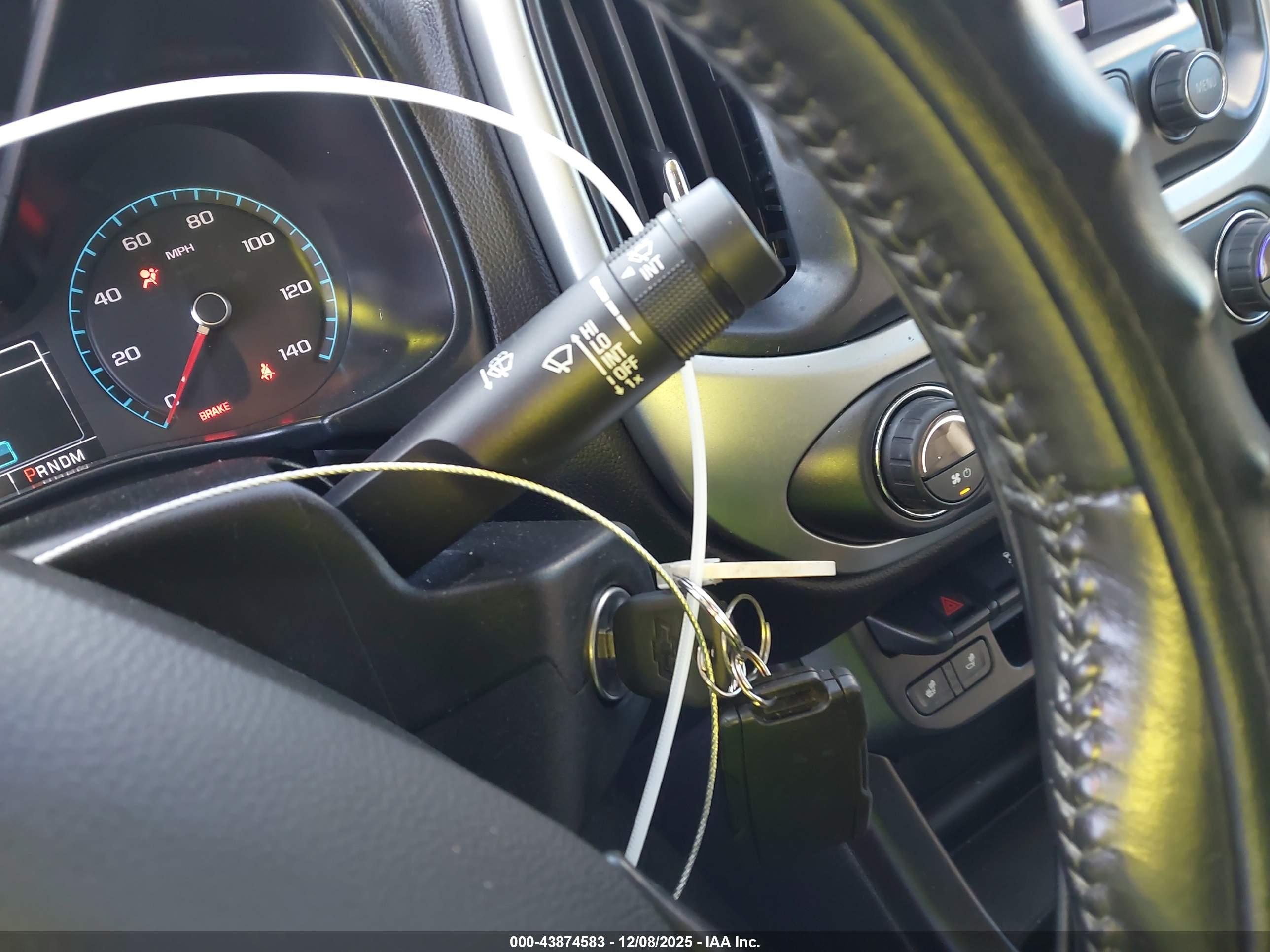 CHEVROLET COLORADO image 11
