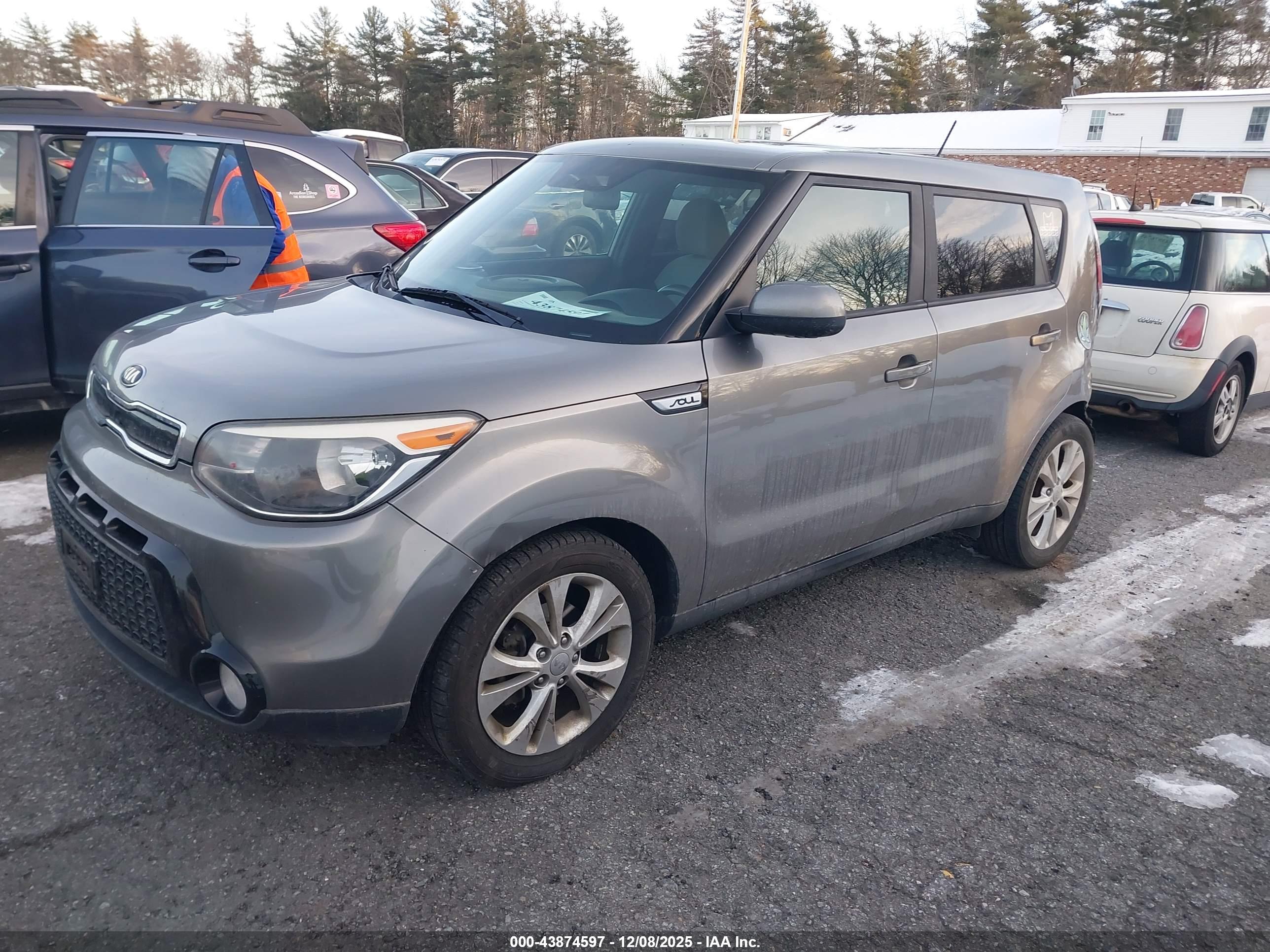 KIA SOUL image 2