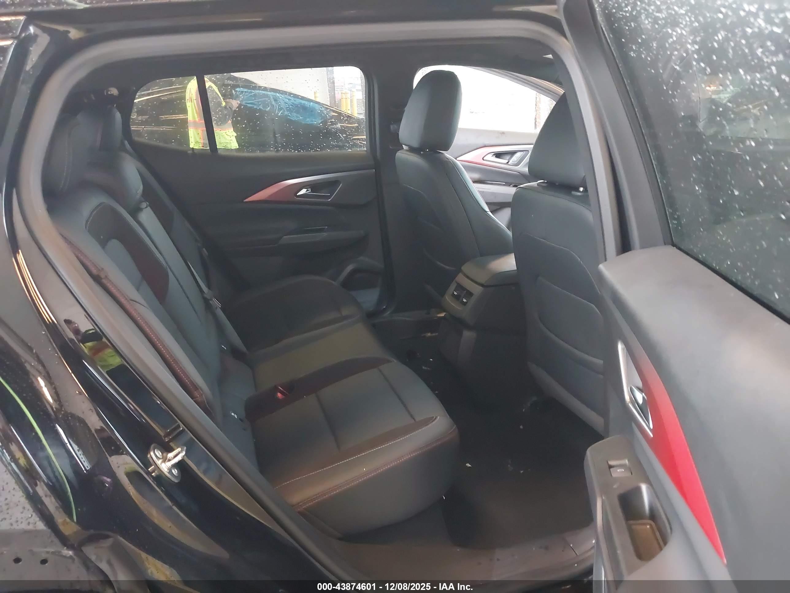 CHEVROLET EQUINOX image 8